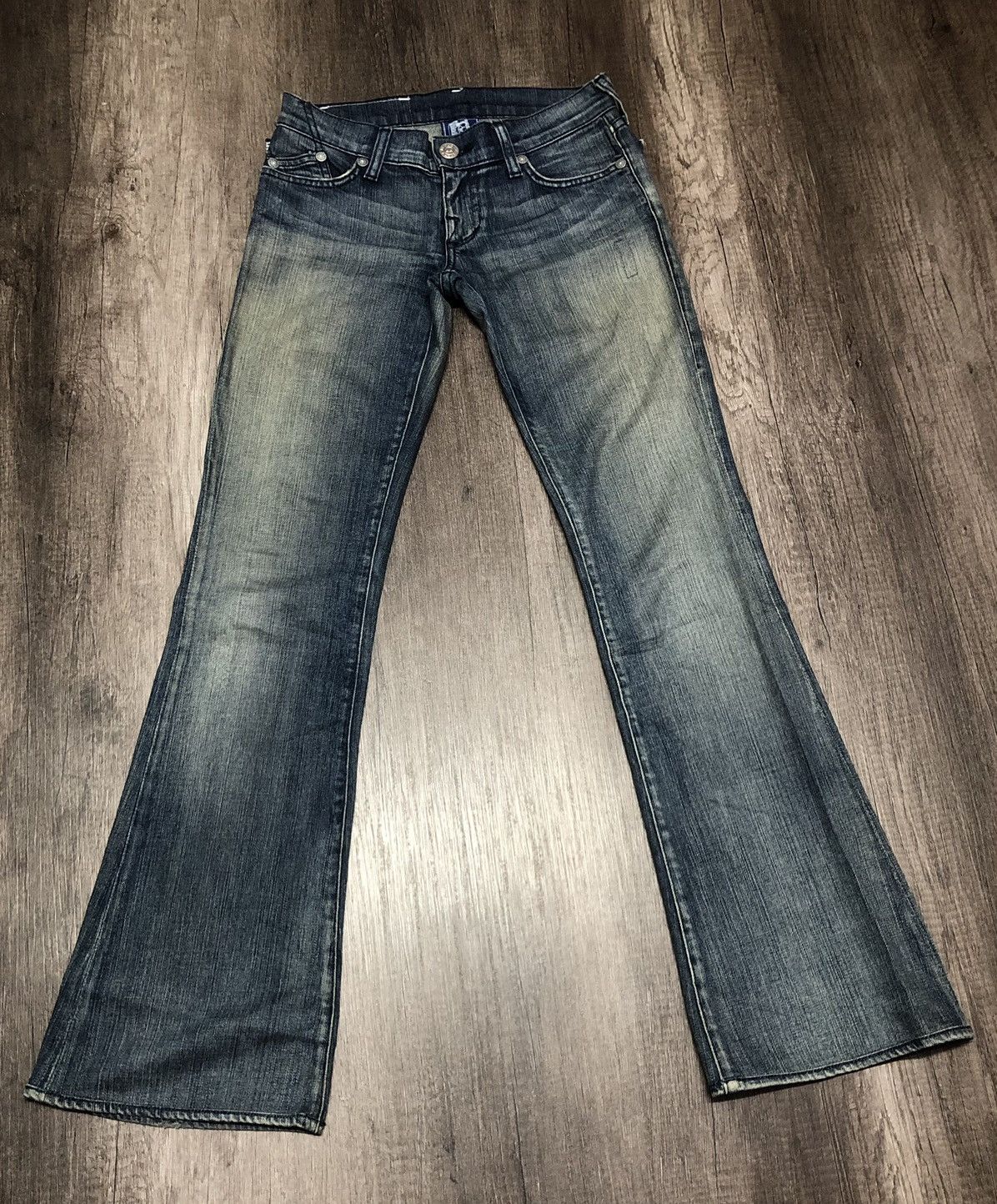 Rock & Republic × Victoria Beckham VICTORIA BECKHAM FOR ROCK & REPUBLIC FLARE JEANS Size 28" / US 6 / IT 42 - 24 Thumbnail