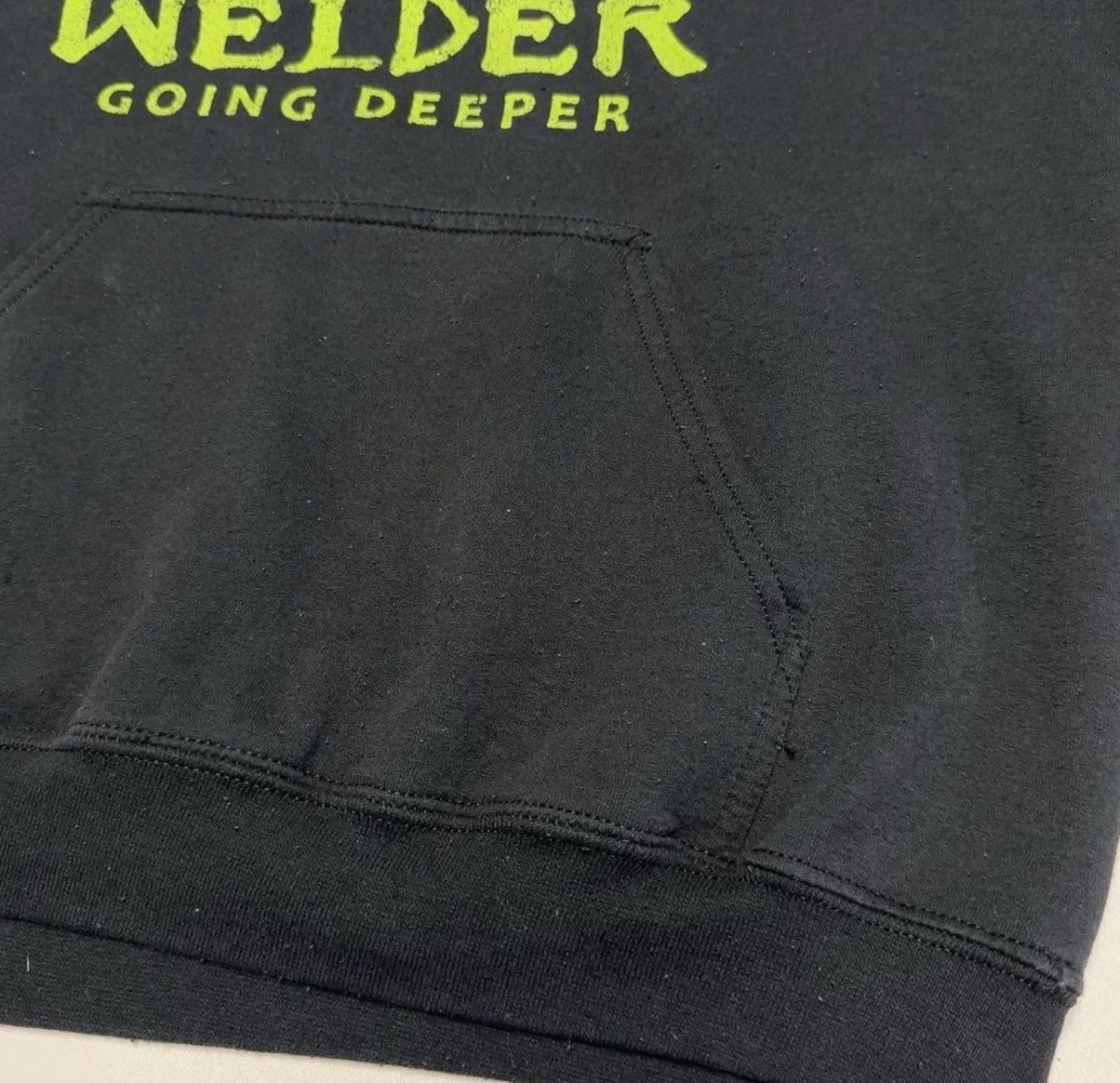 Vintage Vintage Welding Hoodie Sweatshirt Mens Large 23x26 Black Size US L / EU 52-54 / 3 - 8 Thumbnail