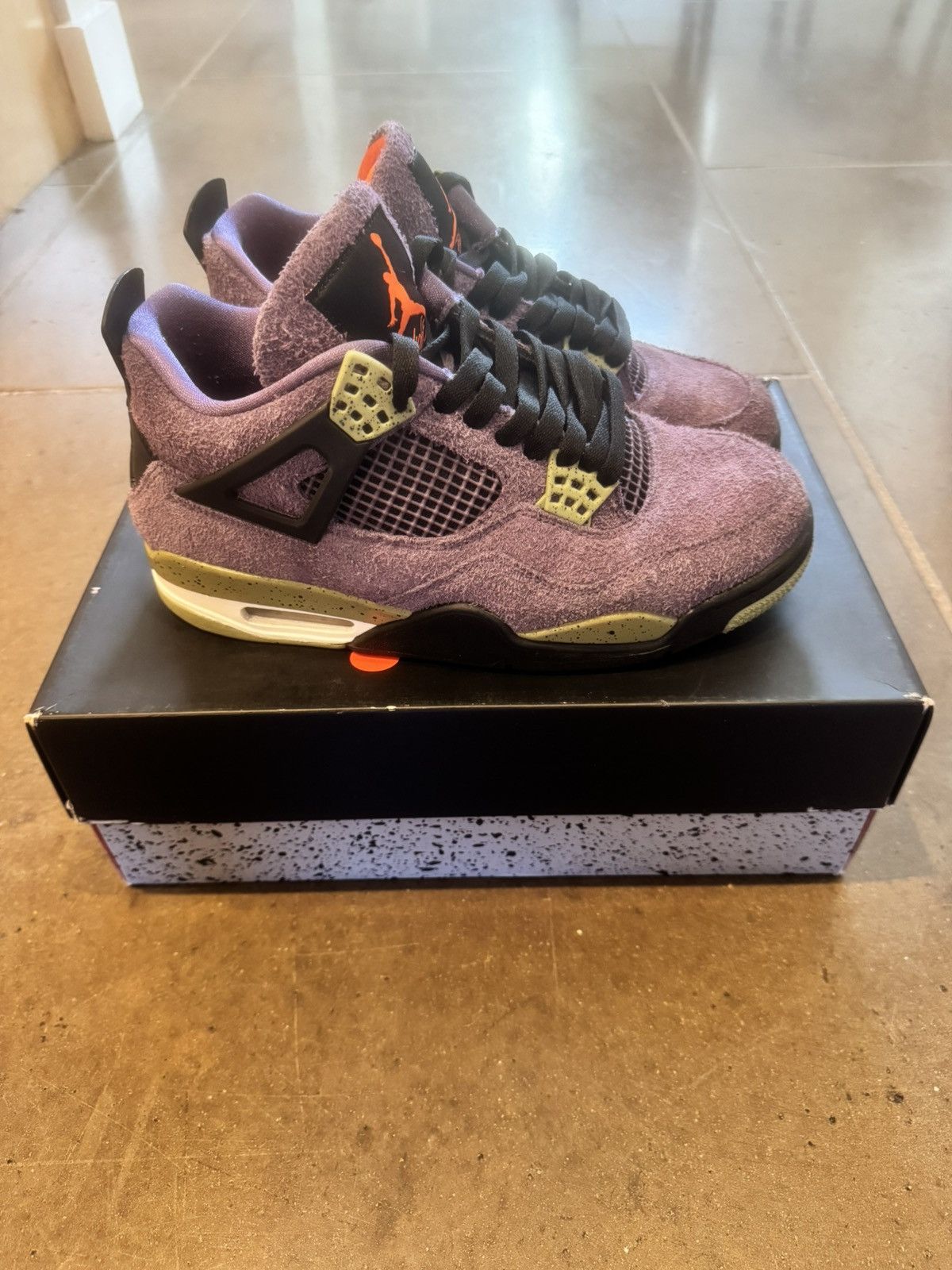 Jordan Brand Air Jordan Retro 4 “Purple Canyon” Size US 8 / EU 41 - 4 Thumbnail