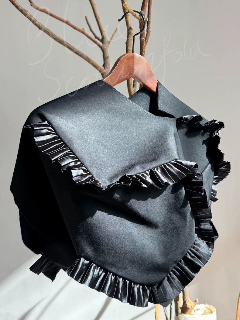 Comme des Garcons Comme Des Garcons Mainline Ruffled Distorted Cape Top Size S / US 4 / IT 40 - 1 Thumbnail
