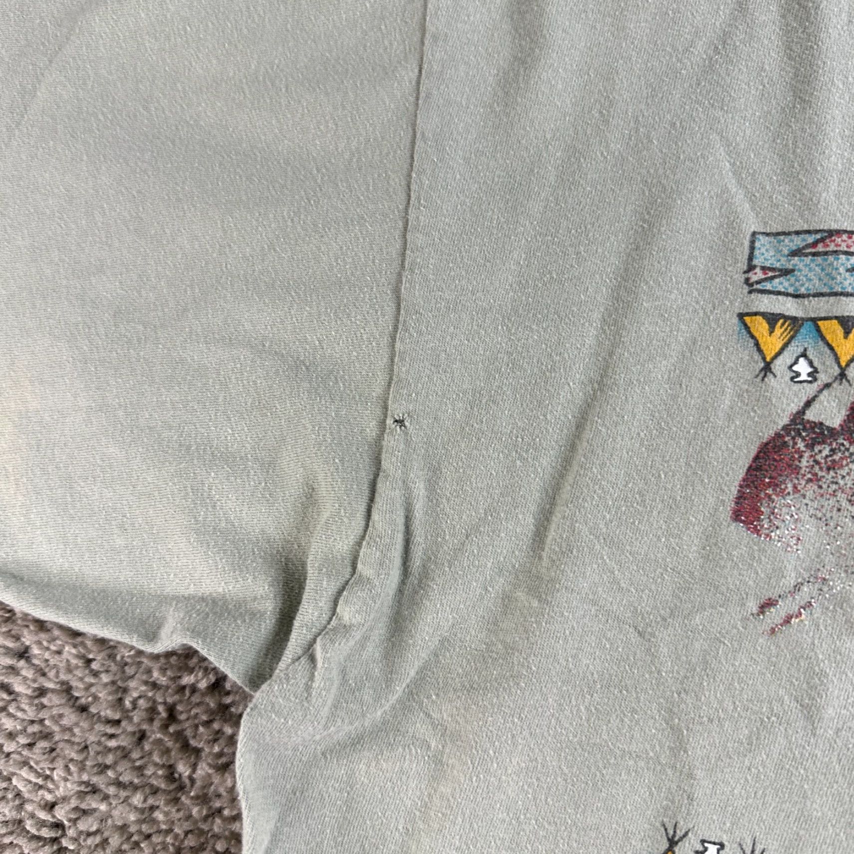 Hanes VINTAGE Florida Shirt Mens XL Green 90s Tribal Native Artwork T-Shirt Cotton Hanes Graphic Print Crew Neck Short Sleeve Size US XL / EU 56 / 4 - 4 Thumbnail