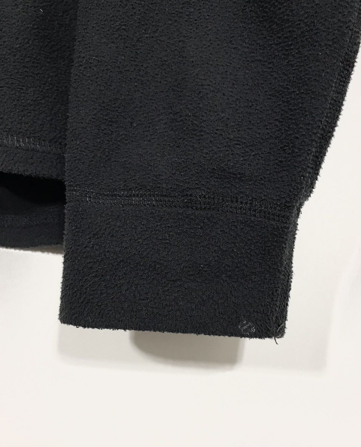 Mountain Hardwear Vintage Mountain Hard Wear 1/3 Zip Fleece Womens M Gray Size M / US 6-8 / IT 42-44 - 3 Thumbnail