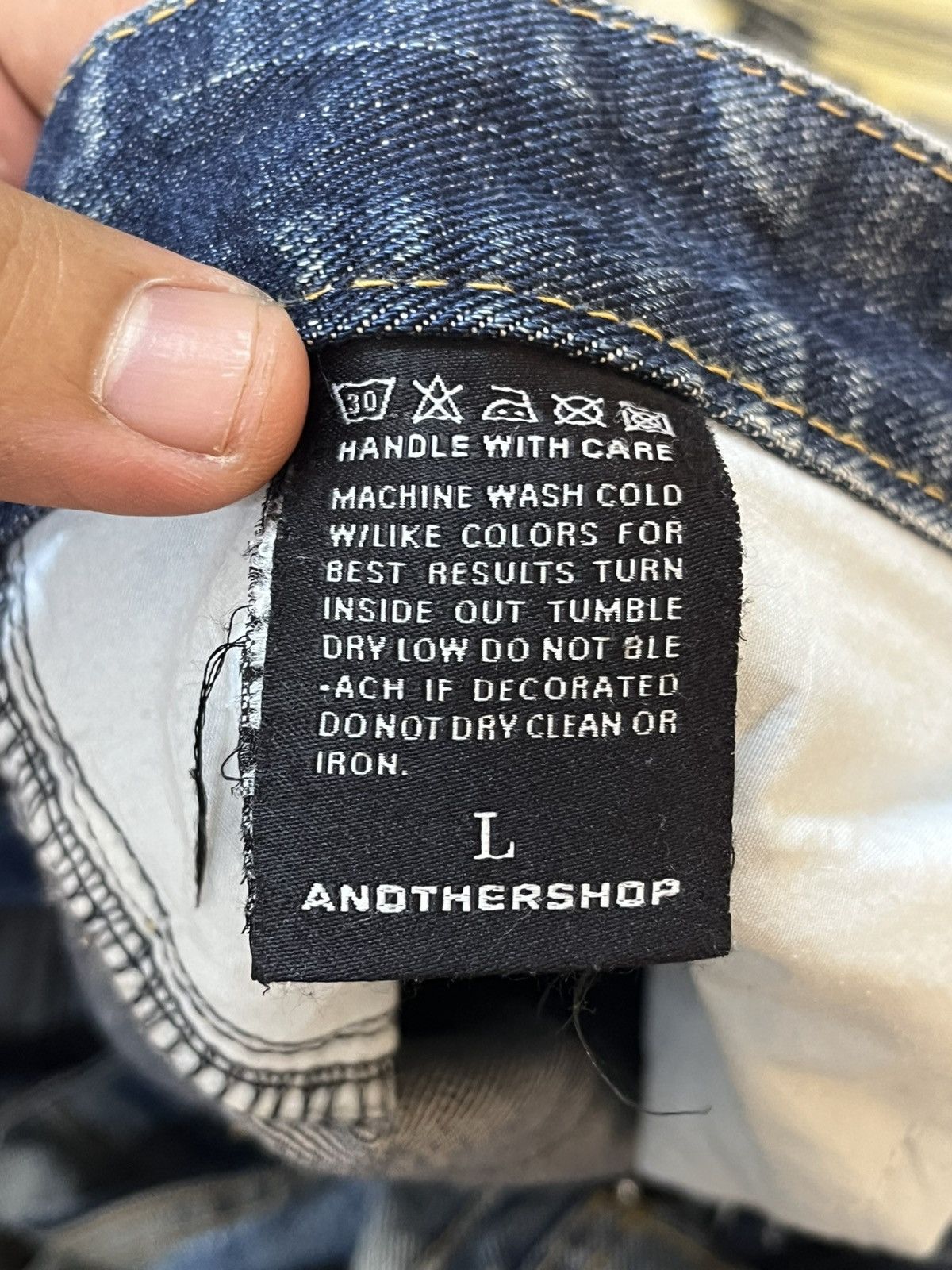 Le Grande Bleu (L.G.B.) Vintage Another Shop Faded Distressed Avantgarde Style Denim Size US 33 - 10 Thumbnail