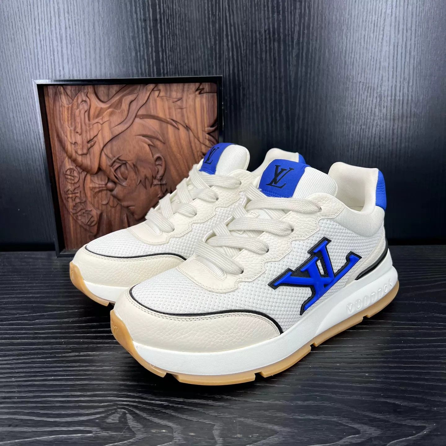 Louis Vuitton LV Classic White & Blue Size UK6/40 Worn Twice Size US 7 / EU 40 - 1 Thumbnail