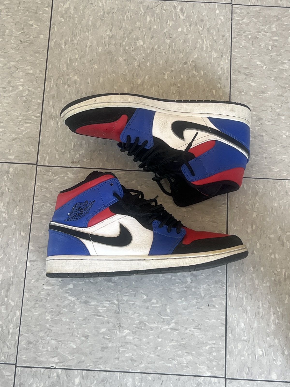 Jordan Brand Air Jordan mid top 3 Size US 9.5 / EU 42-43 - 3 Thumbnail