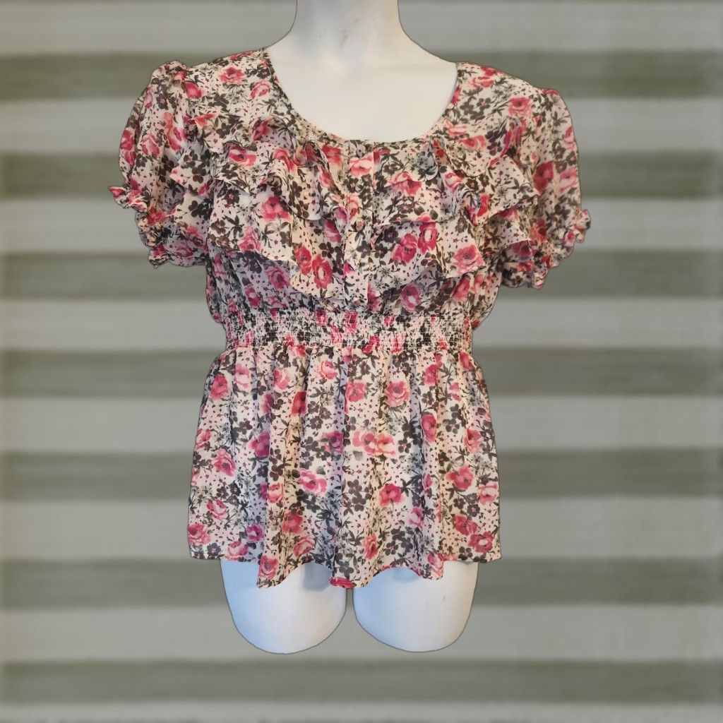 Torrid Torrid Blouse Shirt Floral Pink Round Neck Short Sleeve Smocked Elastic Waist Ruffle Top 0X Plus Women Size XL / US 12-14 / IT 48-50 - 1 Thumbnail