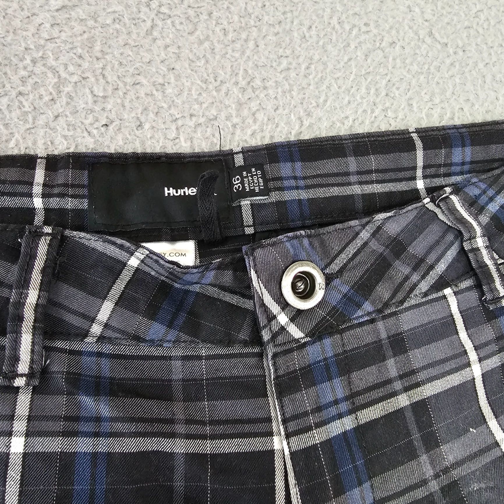 Hurley Hurley Mens Shorts 39 Gray Plaid Flat Front Chinos Outdoor Casual Travel Belt Loops Logo 39in Regular Polyester Breathable Quick Dry Size US 39 - 2 Thumbnail