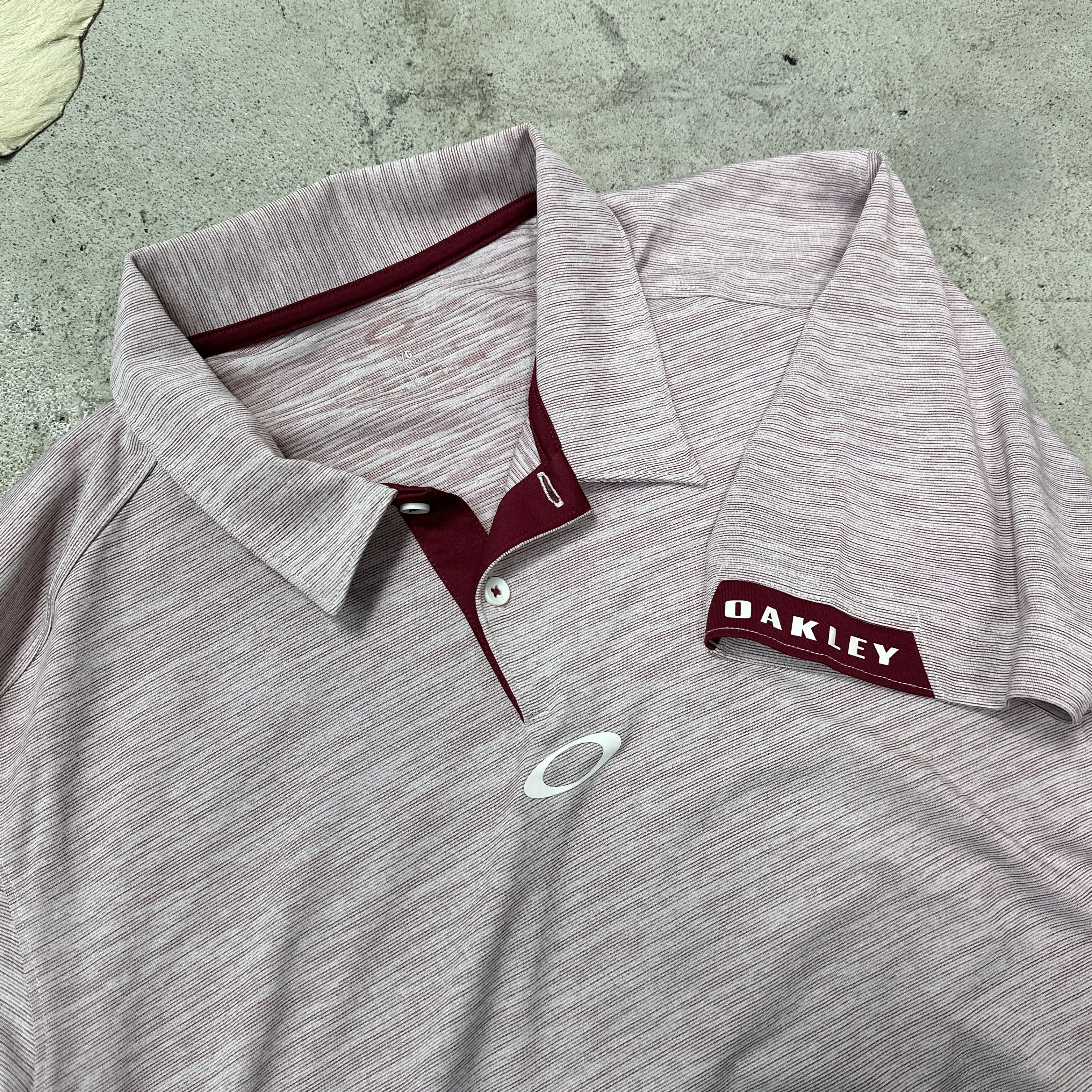Oakley Vintage Sporty Streetwear Oakley Polo T-shirt Y2K Size US L / EU 52-54 / 3 - 4 Thumbnail