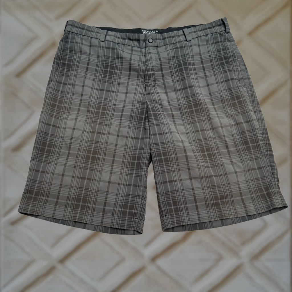 Nike Nike Golf Performance Dri-Fit Plaid Chino Shorts Mens 38 Gray Black Snap Button Wrap Pocket Regular Front Flat Front 12in Inseam Casual Sports Size US 38 / EU 54 - 1 Thumbnail