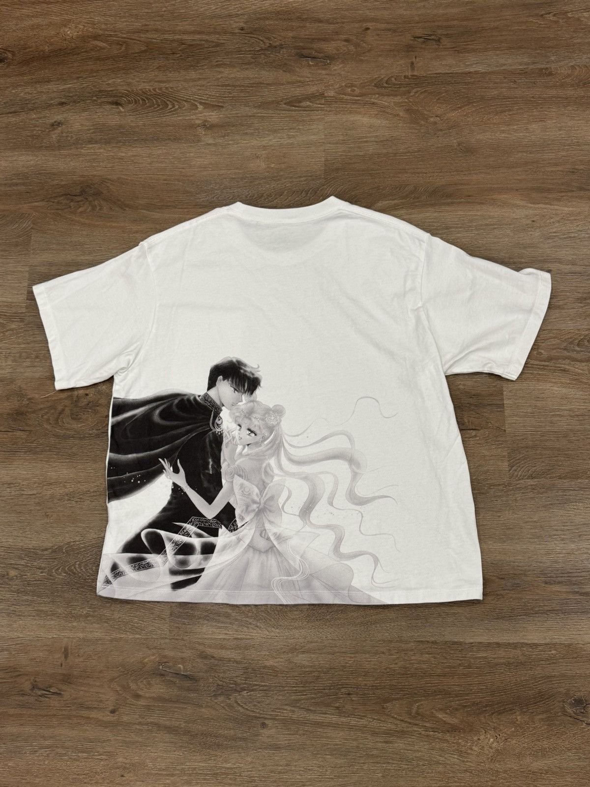 Uniqlo Uniqlo UT × Pretty Guardian Sailor Moon “Silver Millennium” Size US S / EU 44-46 / 1 - 2 Thumbnail
