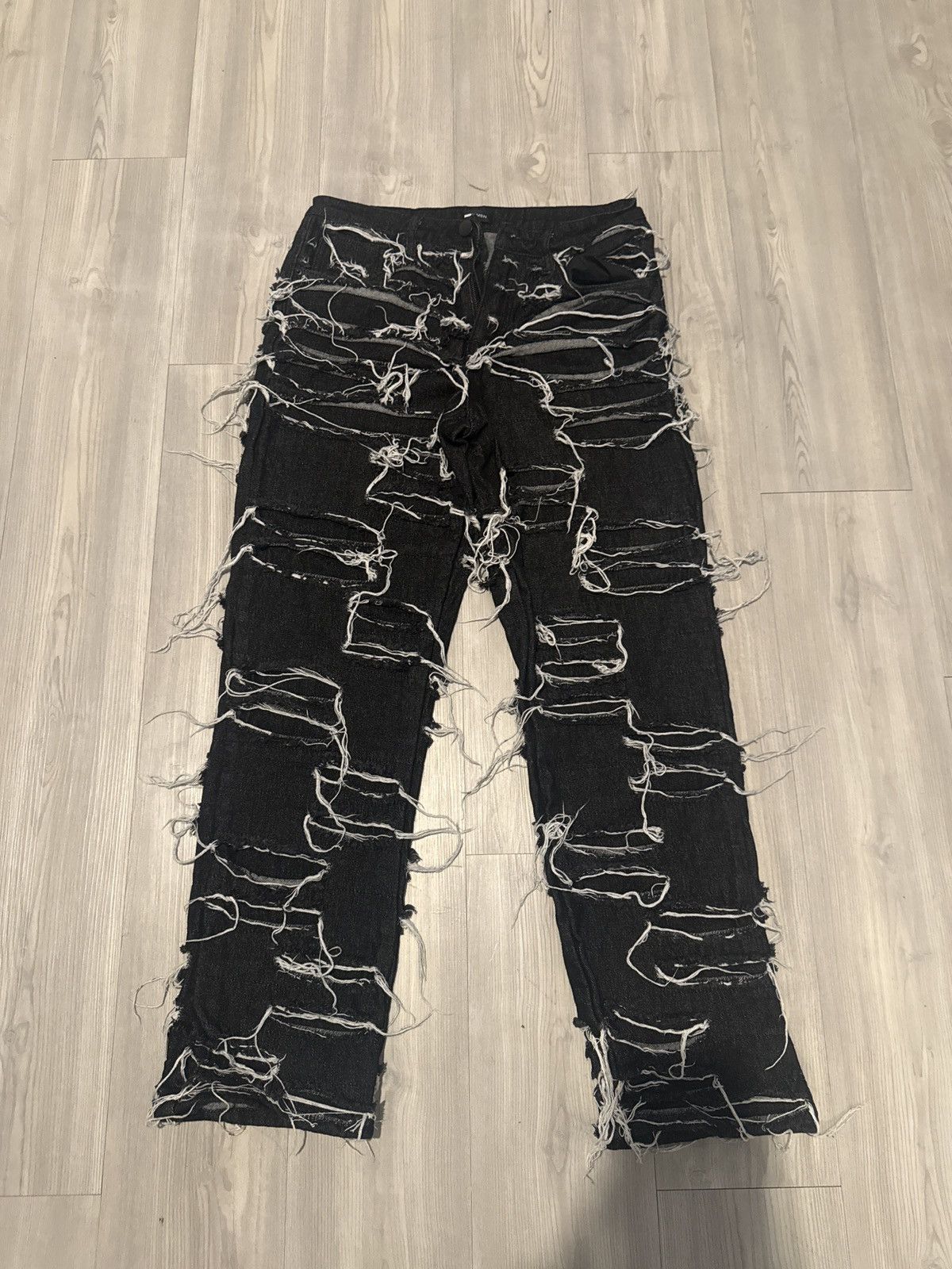 H&M H&M distressed denim Size US 32 / EU 48 - 2 Thumbnail