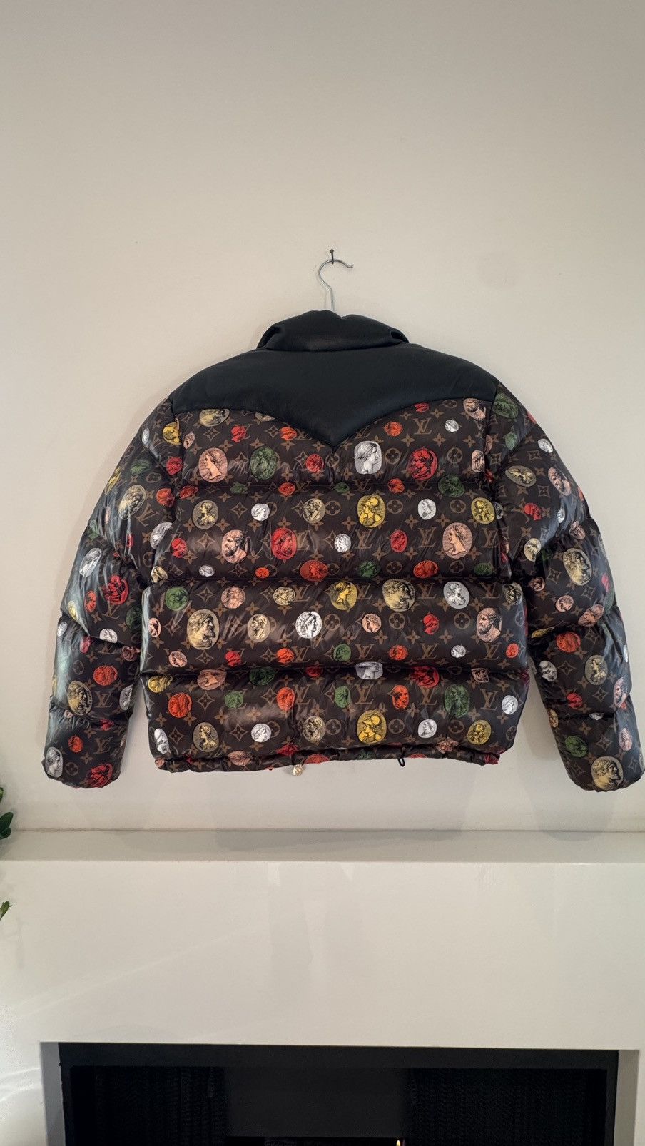 Louis Vuitton Louis Vuitton x Fornasetti Down Puffer Jacket Size XS / US 0-2 / IT 36-38 - 15 Thumbnail