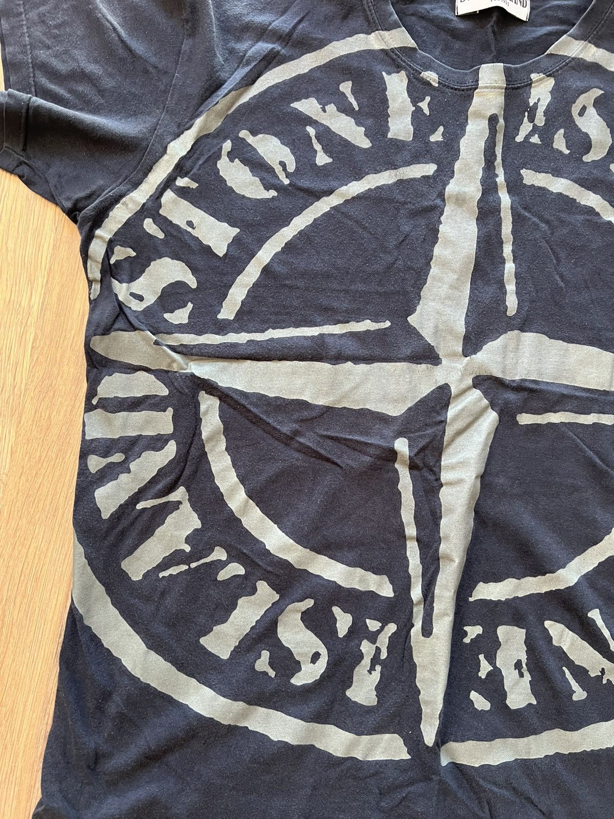 Stone Island Stone Island Glow-in-the-Dark Compass T-Shirt –Black/Size L Size US L / EU 52-54 / 3 - 5 Thumbnail