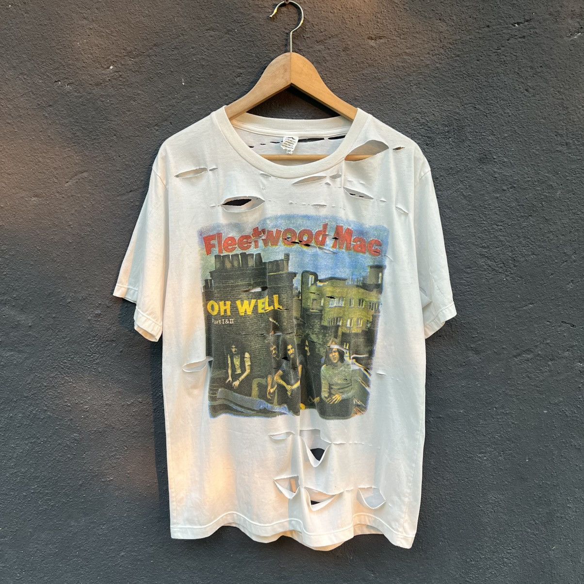 Band Tees Thrashed Distressed Fleetwood Mac ERD GRUNGE Band Tee Size US L / EU 52-54 / 3 - 1 Thumbnail