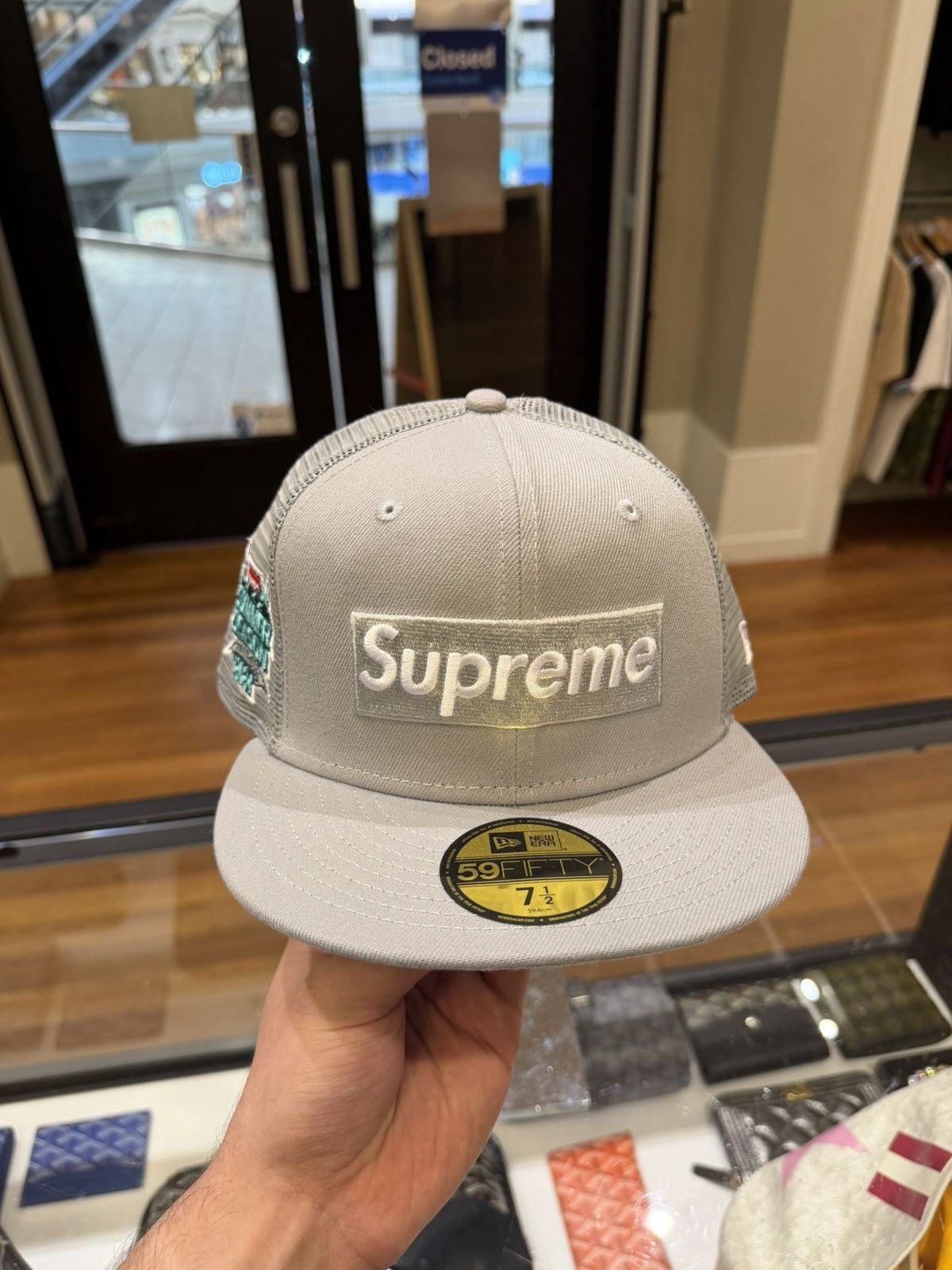New era x Supreme Box Logo Mesh Back Cap