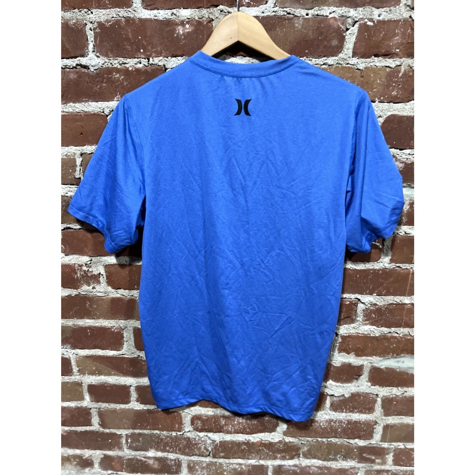 Hurley Hurley Dri FIT UPF 50+ Sun Surf Shirt Mens Blue Size Medium Short Sleeve Logo Beach Activewear Shirt Size US M / EU 48-50 / 2 - 3 Thumbnail