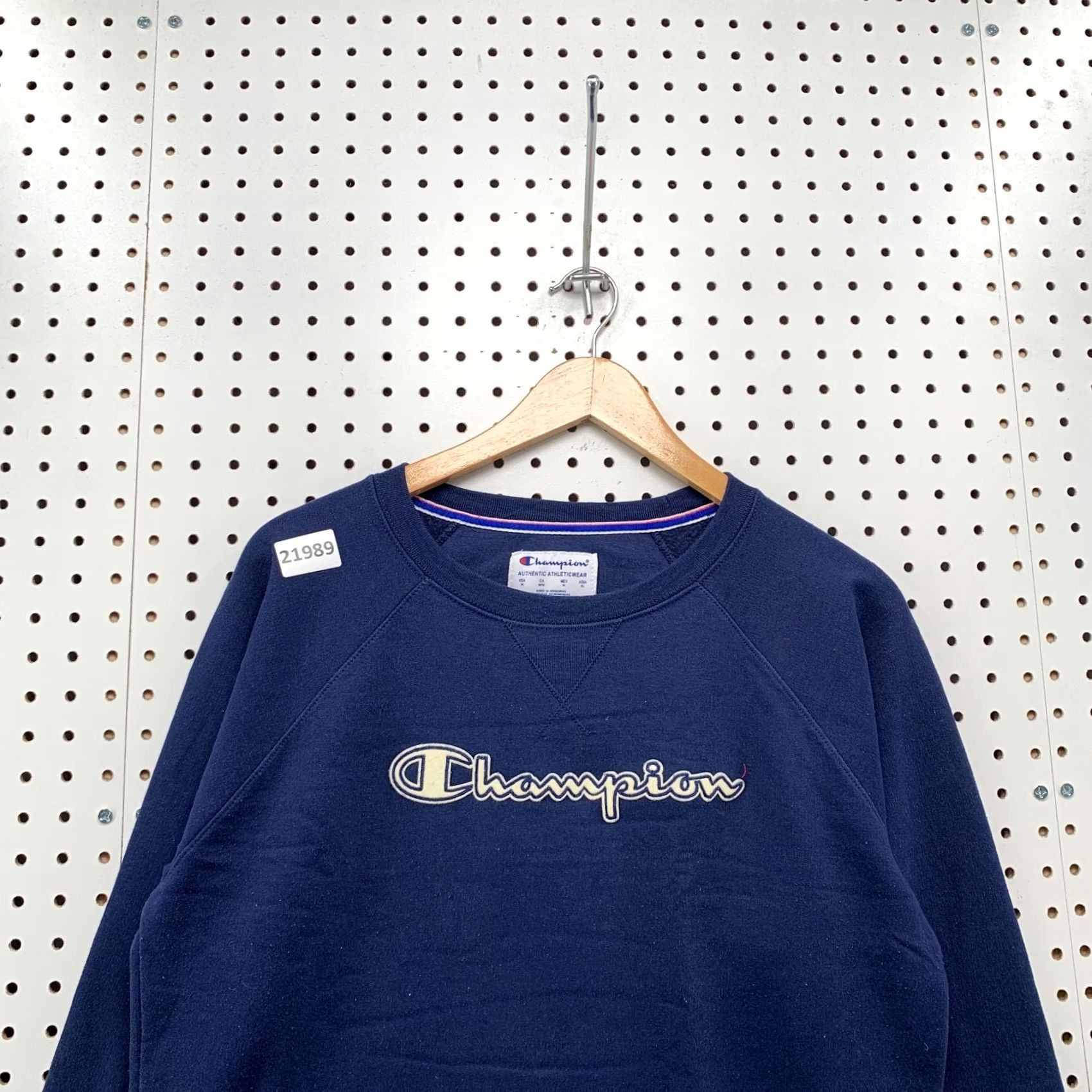 Champion Champion Sweatshirt Navy Blue Womens Medium Crewneck Pullover Size M / US 6-8 / IT 42-44 - 5 Thumbnail