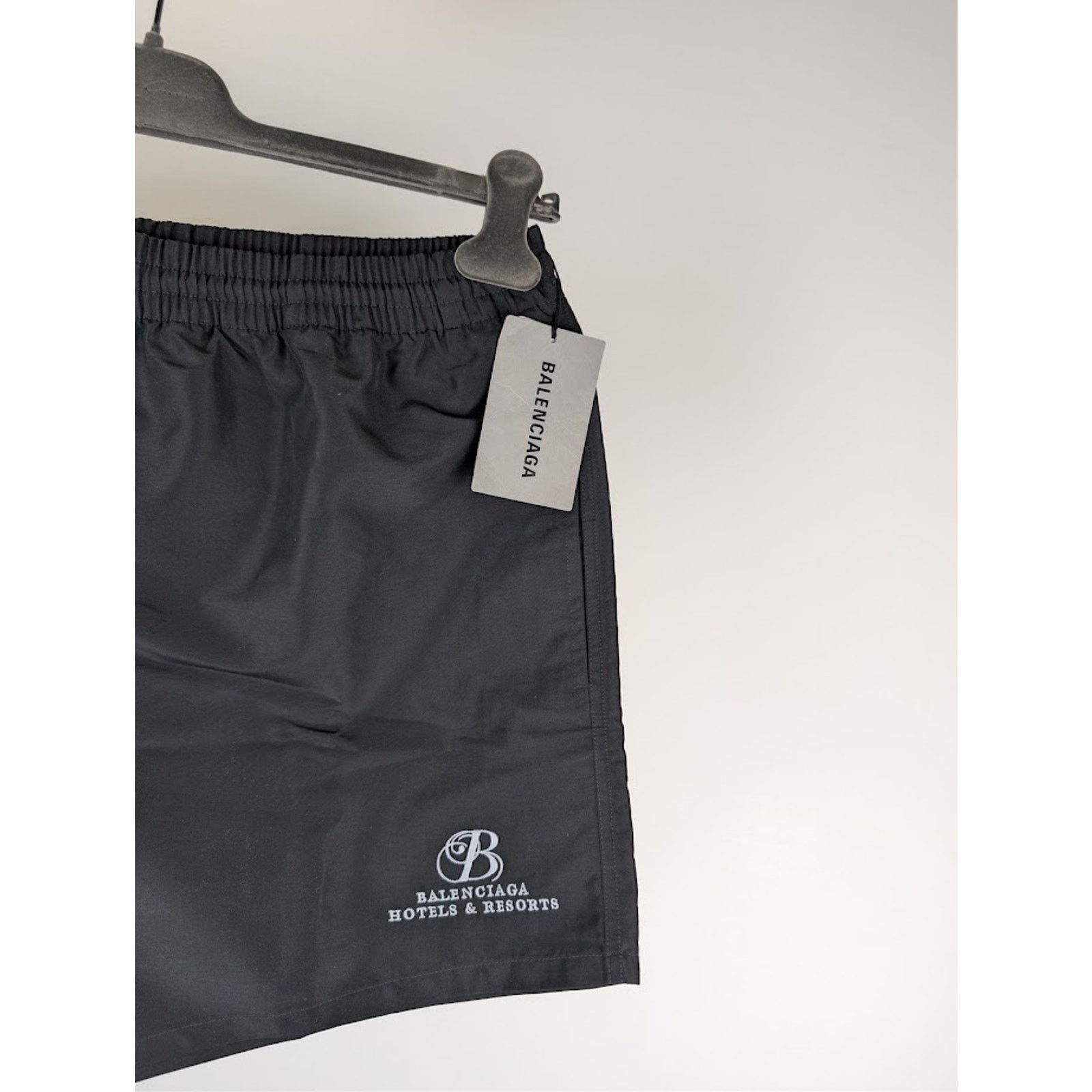 Balenciaga o1rshd1 Q:3 / Hotels & Resorts SW Swim Short in Black Size US 36 / EU 52 - 5 Thumbnail