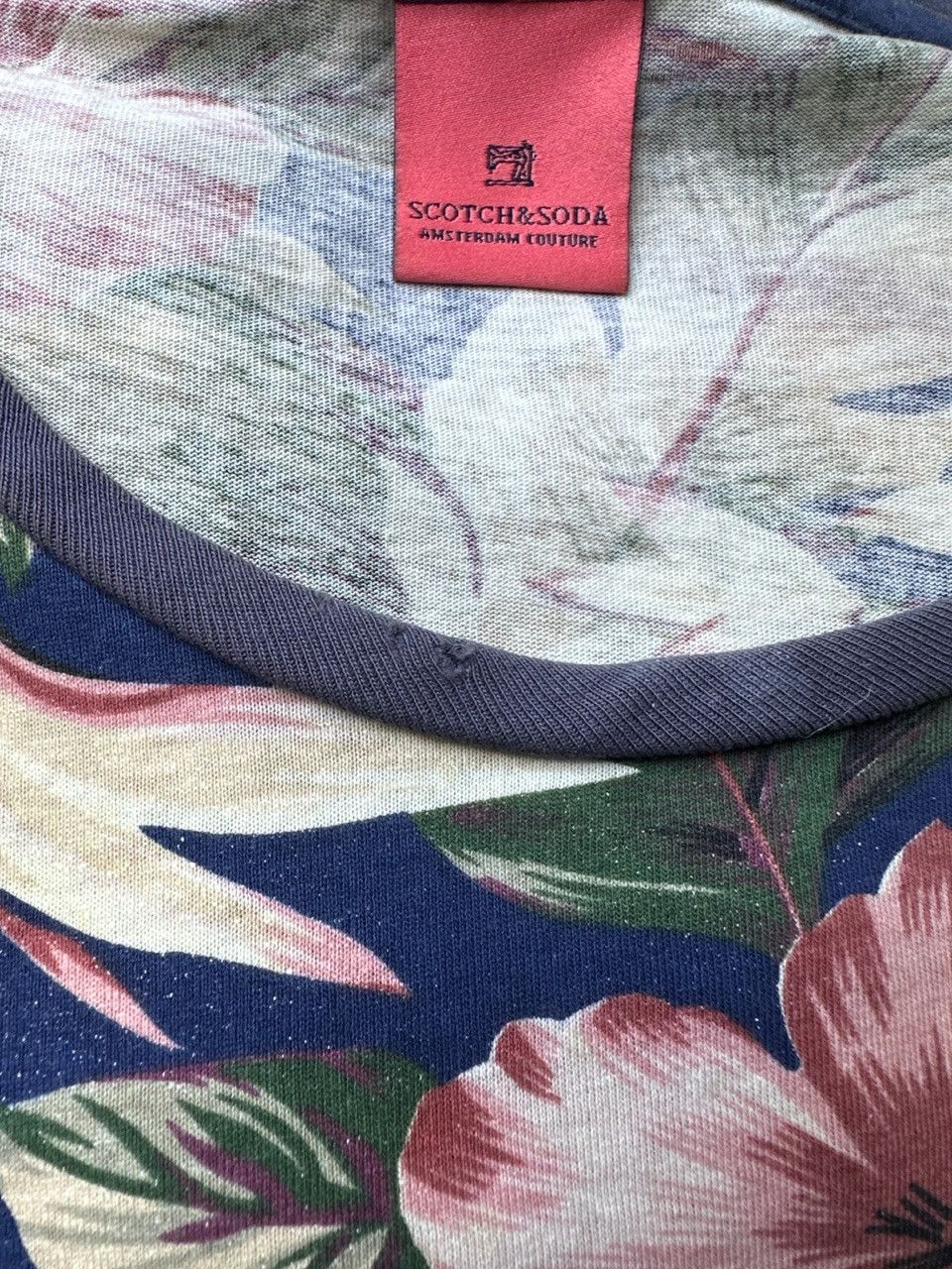 Scotch & Soda Scotch & Soda Floral Tee Size US M / EU 48-50 / 2 - 2 Thumbnail