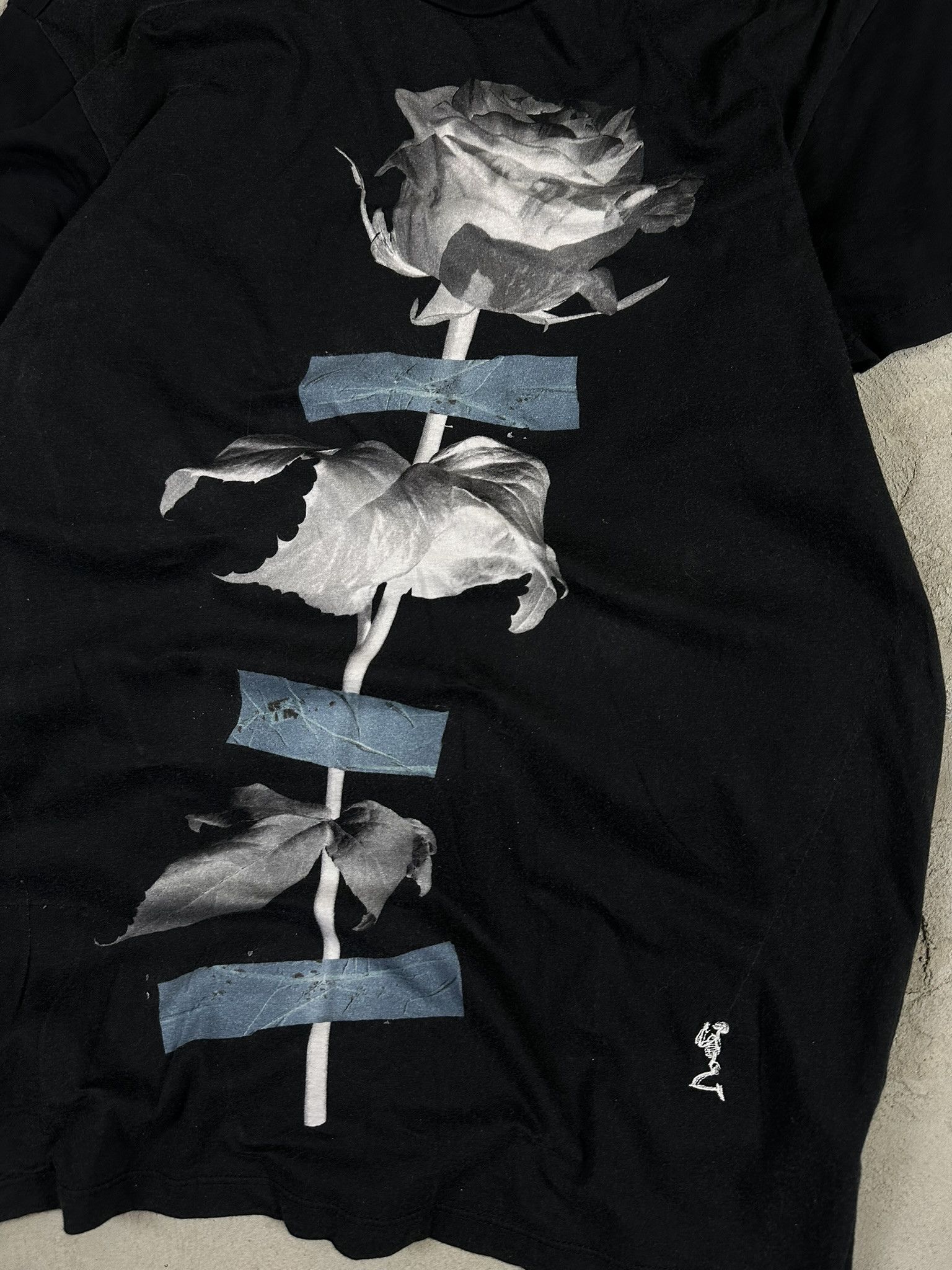 Japanese Brand Vintage Y2k Religion Rose T-shirt Size US M / EU 48-50 / 2 - 8 Thumbnail