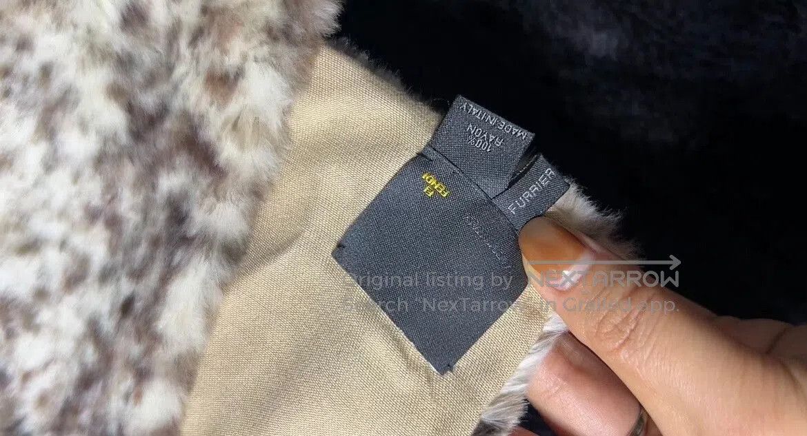 Fendi Fendi Fur Scarf with Spot Design. Size ONE SIZE - 5 Thumbnail