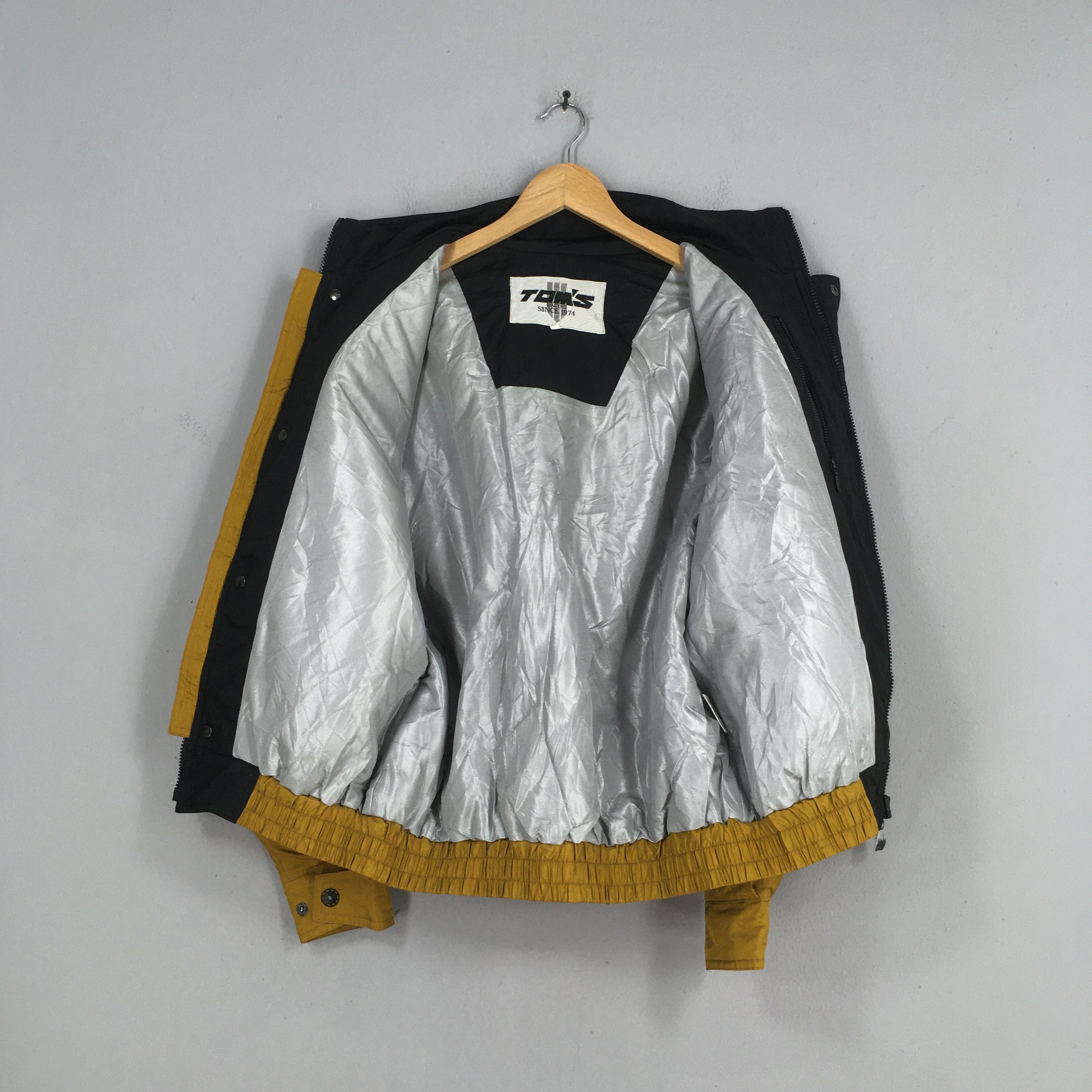 Japanese Brand Vintage Tom's Racing Motorsport Racing Car Jacket M Size US M / EU 48-50 / 2 - 6 Thumbnail