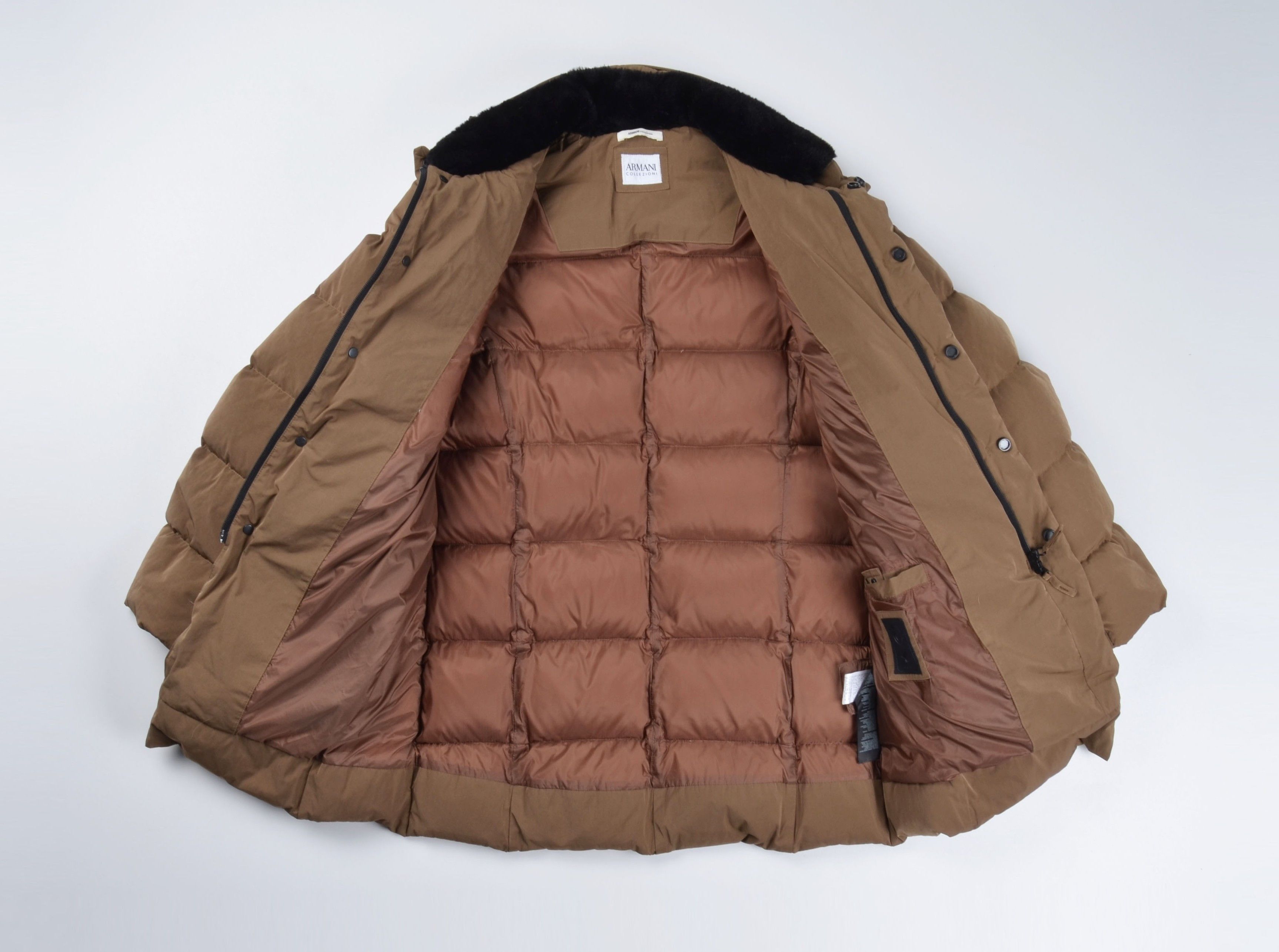Armani Collezioni Armani Collezioni Padded Down Full Zip Beige Jacket Size US S / EU 44-46 / 1 - 2 Thumbnail