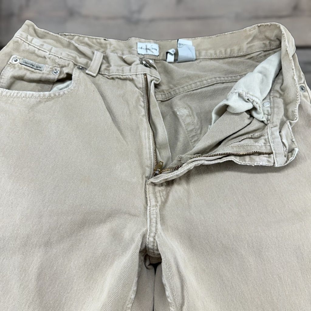 Calvin Klein VINTAGE Calvin Klein Jeans Mens 32x32 Beige Easy Fit Straight Relaxed Khaki Y2K Size US 32 / EU 48 - 1 Thumbnail