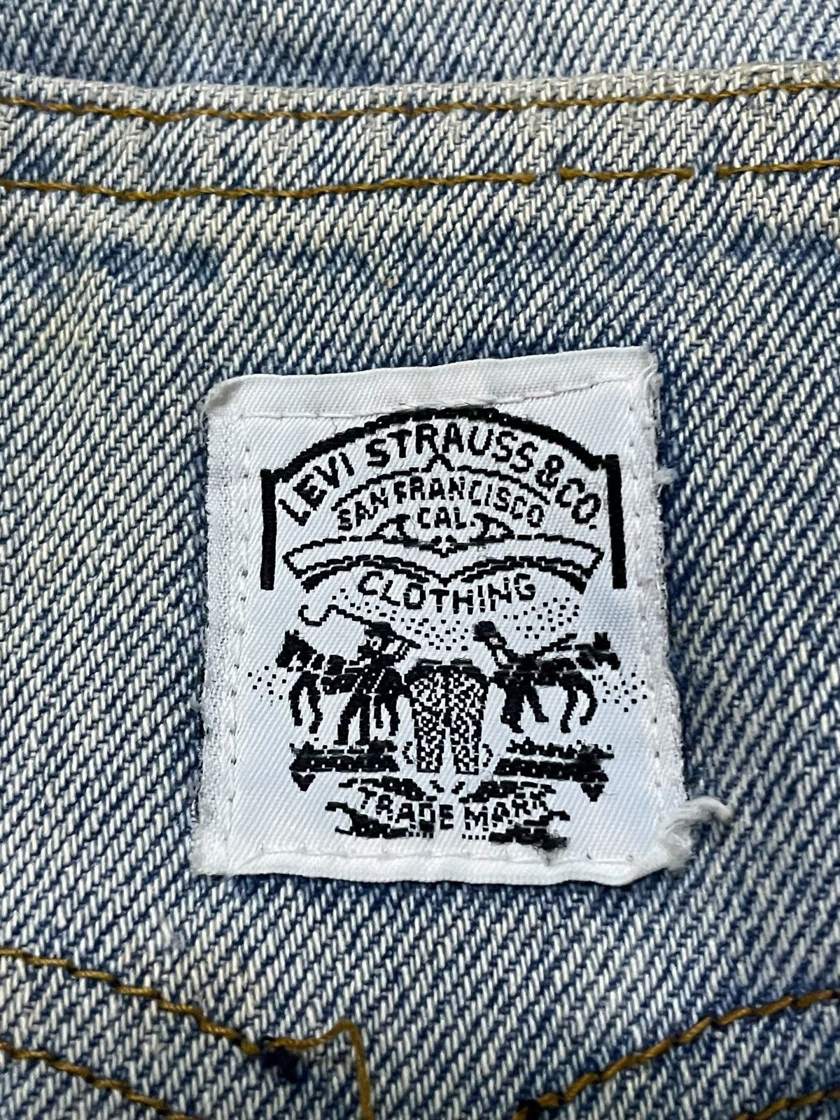 Levi's × Vintage Vintage Levis White Tab Baggy Loose Tapered Leg Jeans Size US 29 - 21 Thumbnail