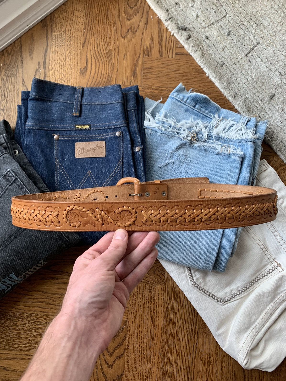 Vintage 1970s Tooled Leather Belt Vintage Weave 70s Big XL 40 Hippie Size ONE SIZE - 2 Thumbnail