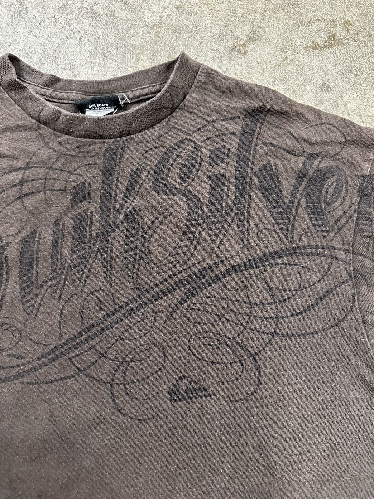 Quiksilver Crazy Y2K Quicksilver Tribal Grunge Skater Emo T-Shirt Size US L / EU 52-54 / 3 - 6 Thumbnail