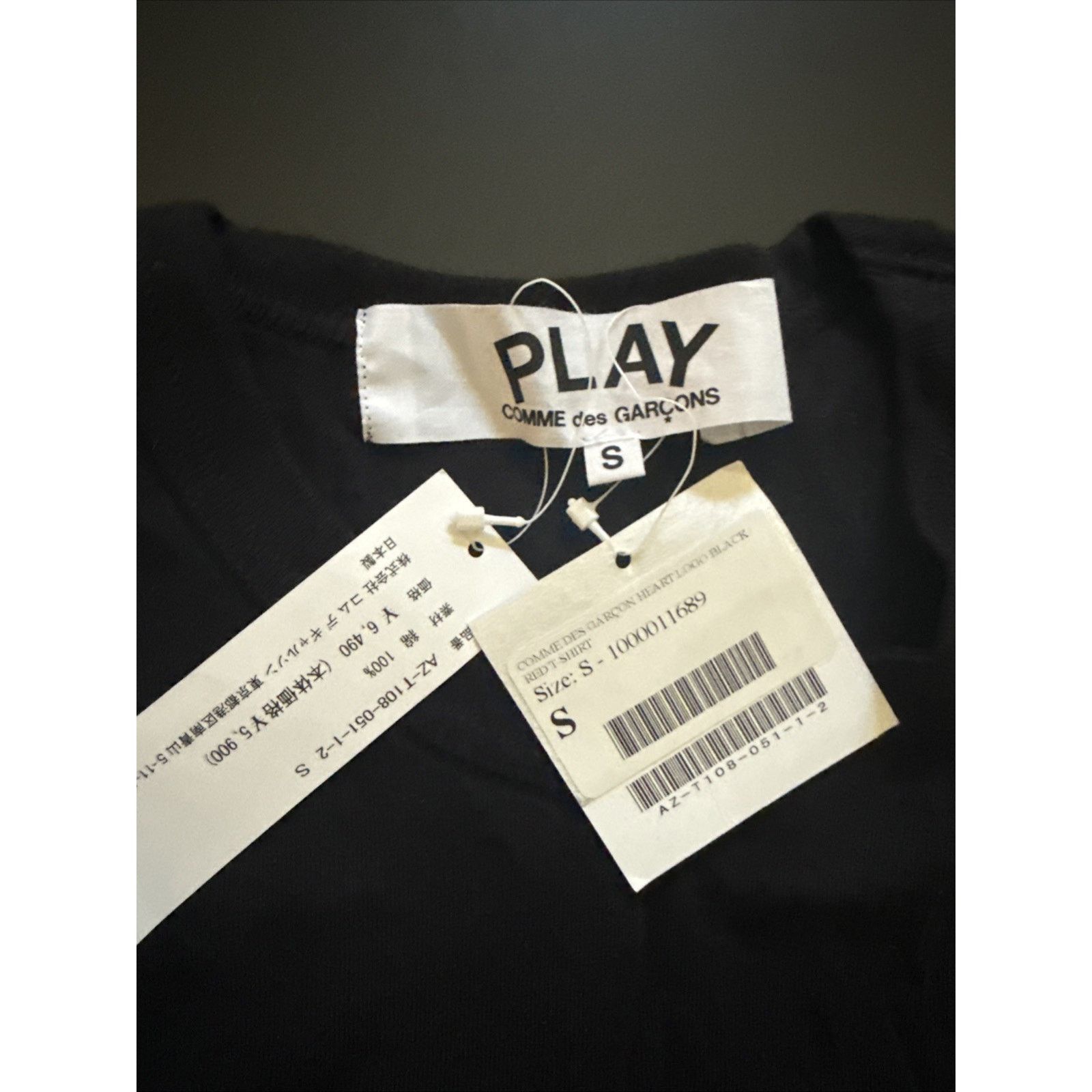 Comme des Garcons CDG BLACK Basic Heart Logo Small PLAY Tops Comme Des Garcons Size US S / EU 44-46 / 1 - 2 Thumbnail