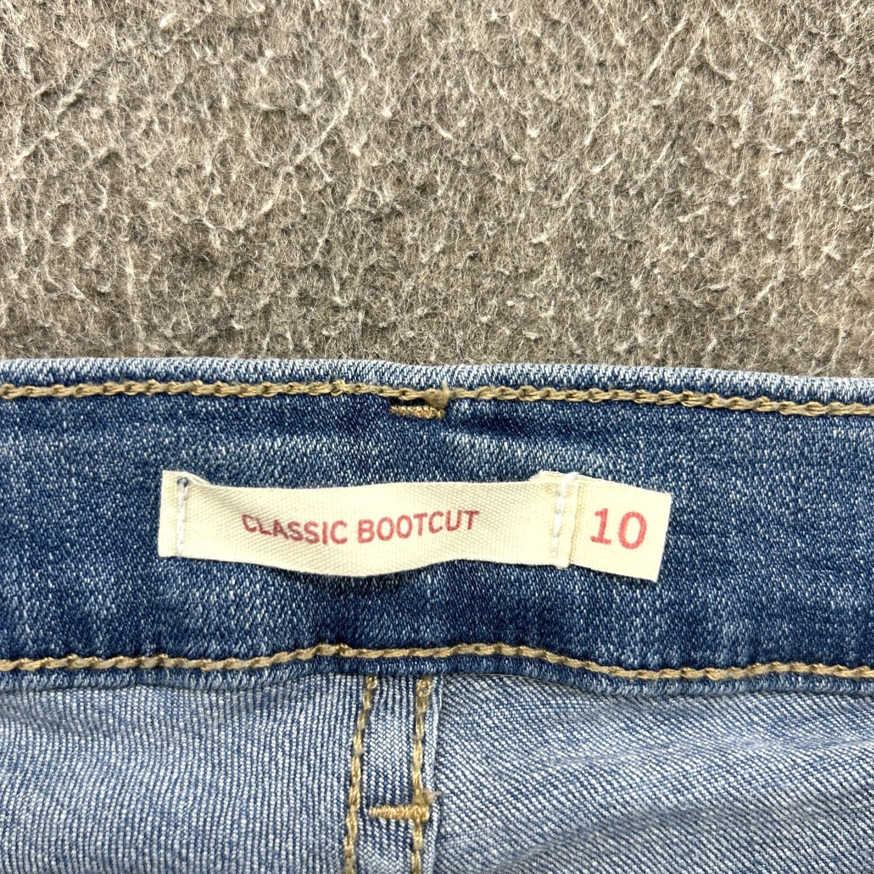 Levi's Levi's Jeans Womens 10 Blue Bootcut Classic Fit Light Wash Stretch Denim Cotton Jeans Women Regular 32x30 Blue Bootcut Stretch Distressed Size 24" / US 00 / IT 34 - 7 Thumbnail
