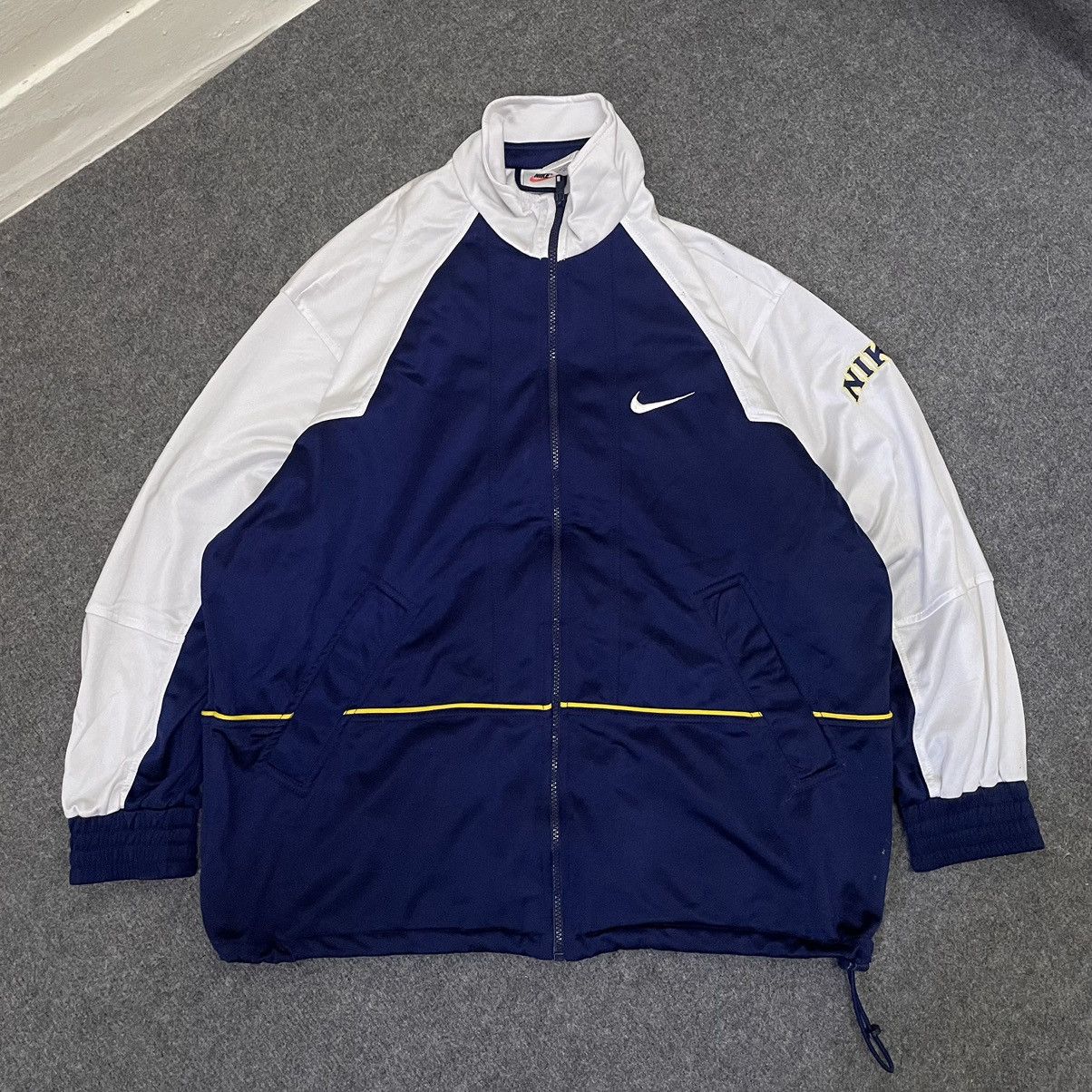 Nike × Vintage 1990s Nike Basketball Track Jacket Size US L / EU 52-54 / 3 - 1 Thumbnail