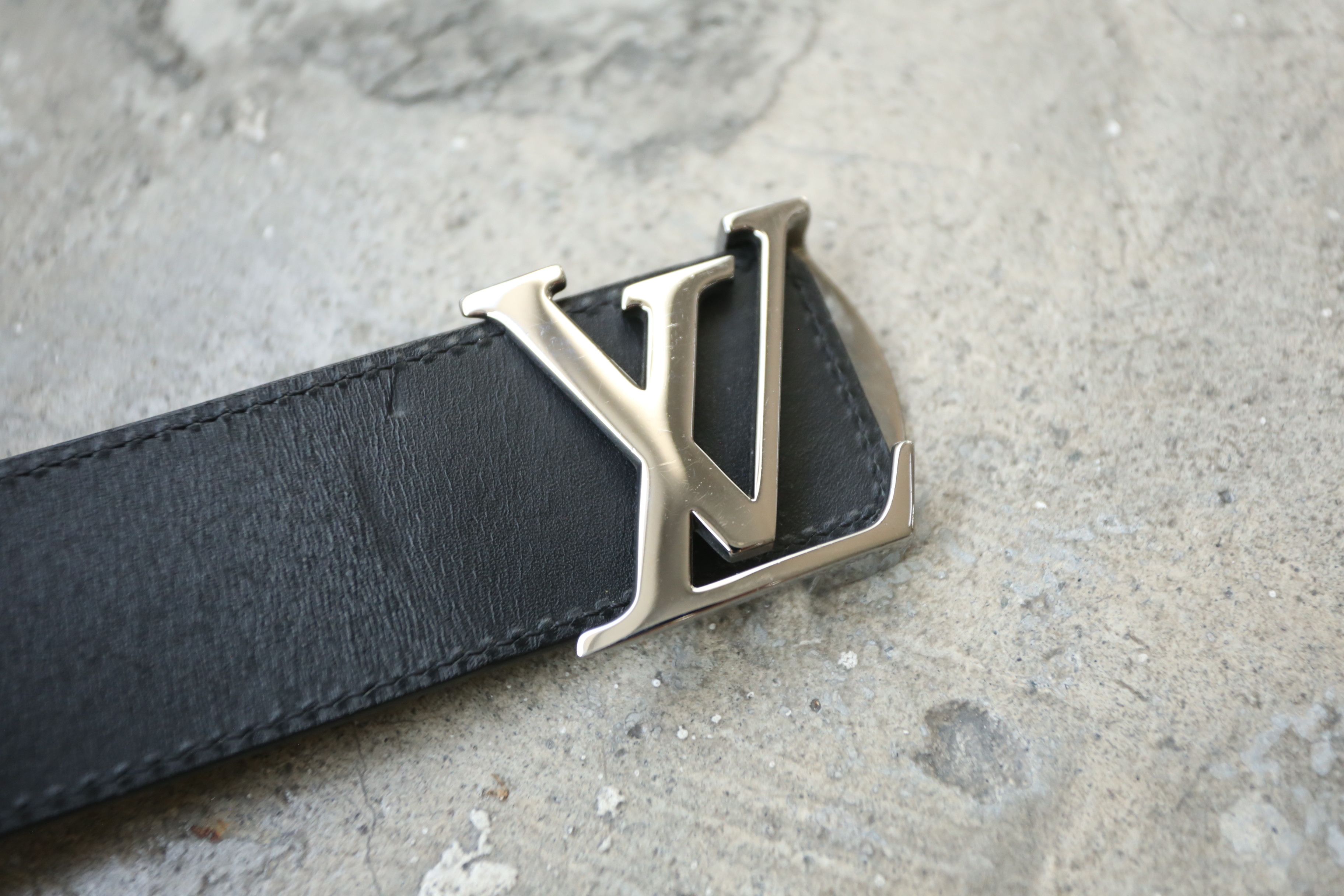 Louis Vuitton Louis Vuitton - 2017 - Initials 40mm Reversible Belt Size 30 - 4 Thumbnail