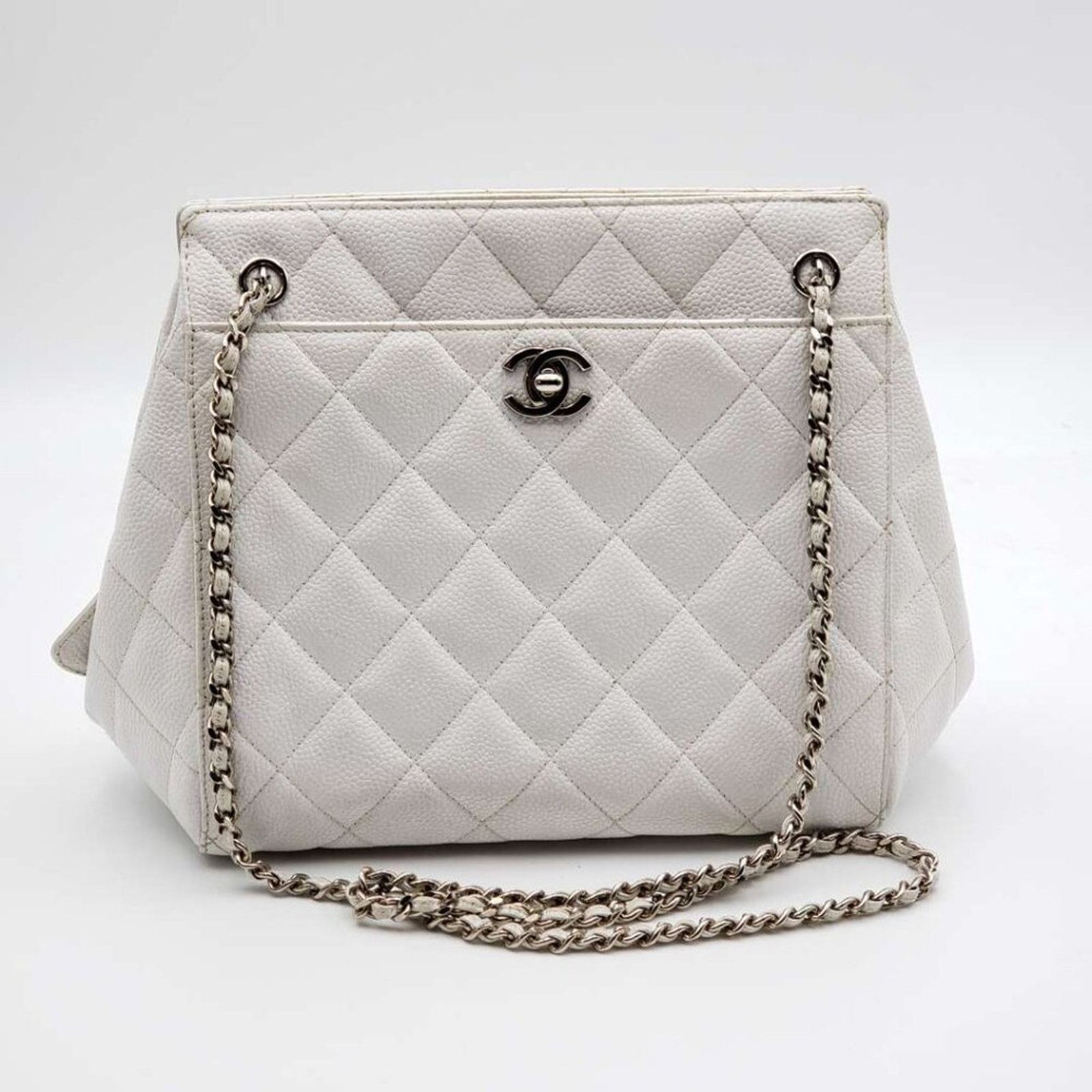Chanel AUthentic CHANEL Quilted Matelasse CC Logo Caviar Skin Chain Size ONE SIZE - 3 Thumbnail