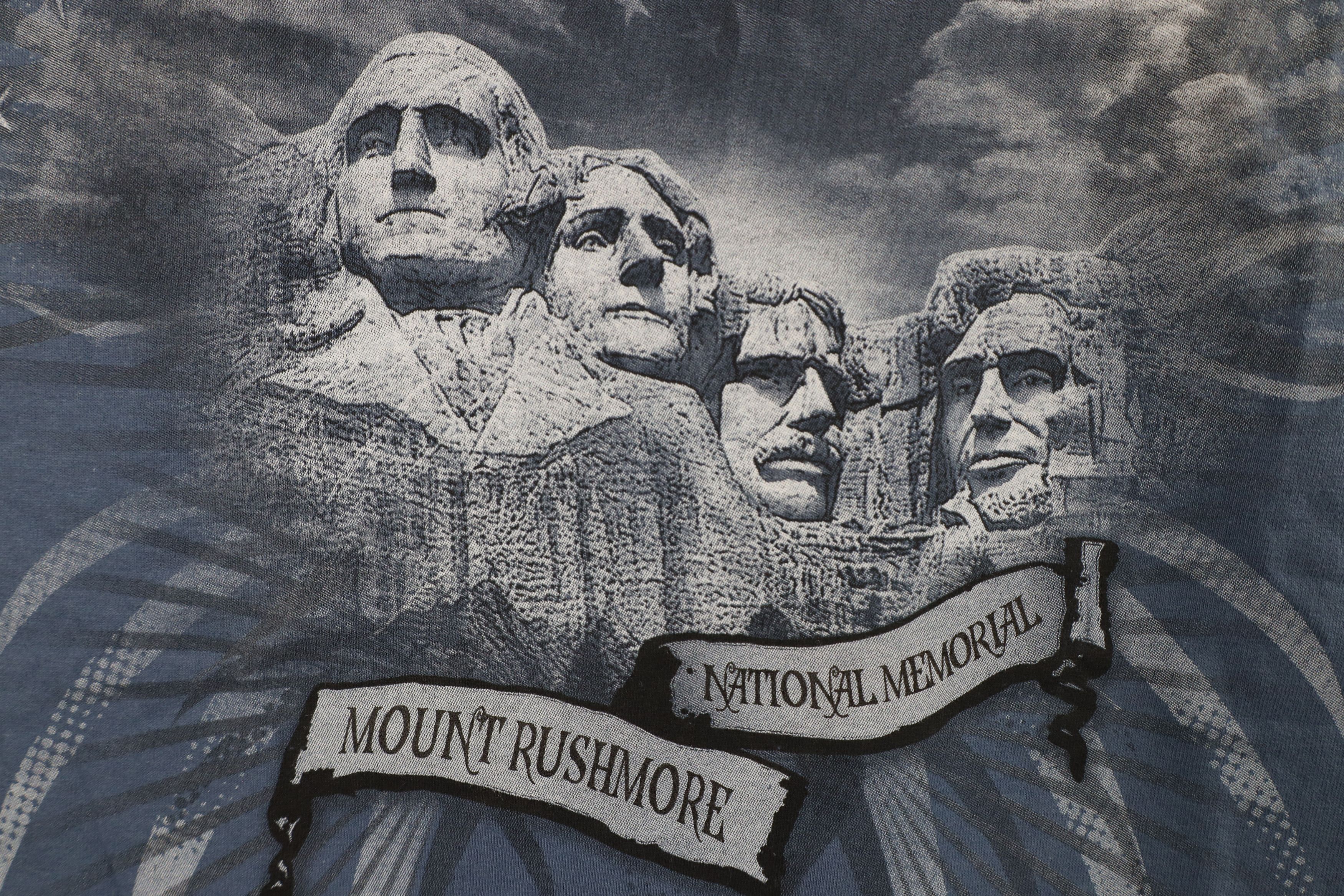 Vintage Vintage Streetwear Sunburst Rushmore Memorial T-Shirt Blue Size US XL / EU 56 / 4 - 5 Thumbnail