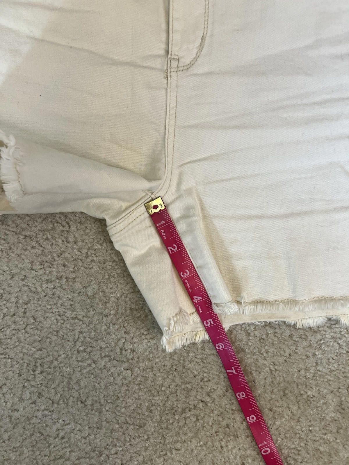 Designer Judy Blue High Rise Denim Shorts Size Medium White Style Size 32" / US 10 / IT 46 - 6 Thumbnail