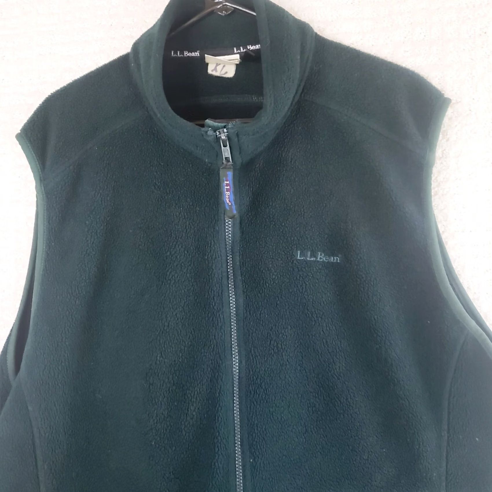 Vintage VINTAGE L.L.Bean Vest Mens XL Green Fleece Full Zip Outdoor Pockets Logo 90s Classic Outdoor Wear Mens XL Green Vest Size US XL / EU 56 / 4 - 2 Thumbnail