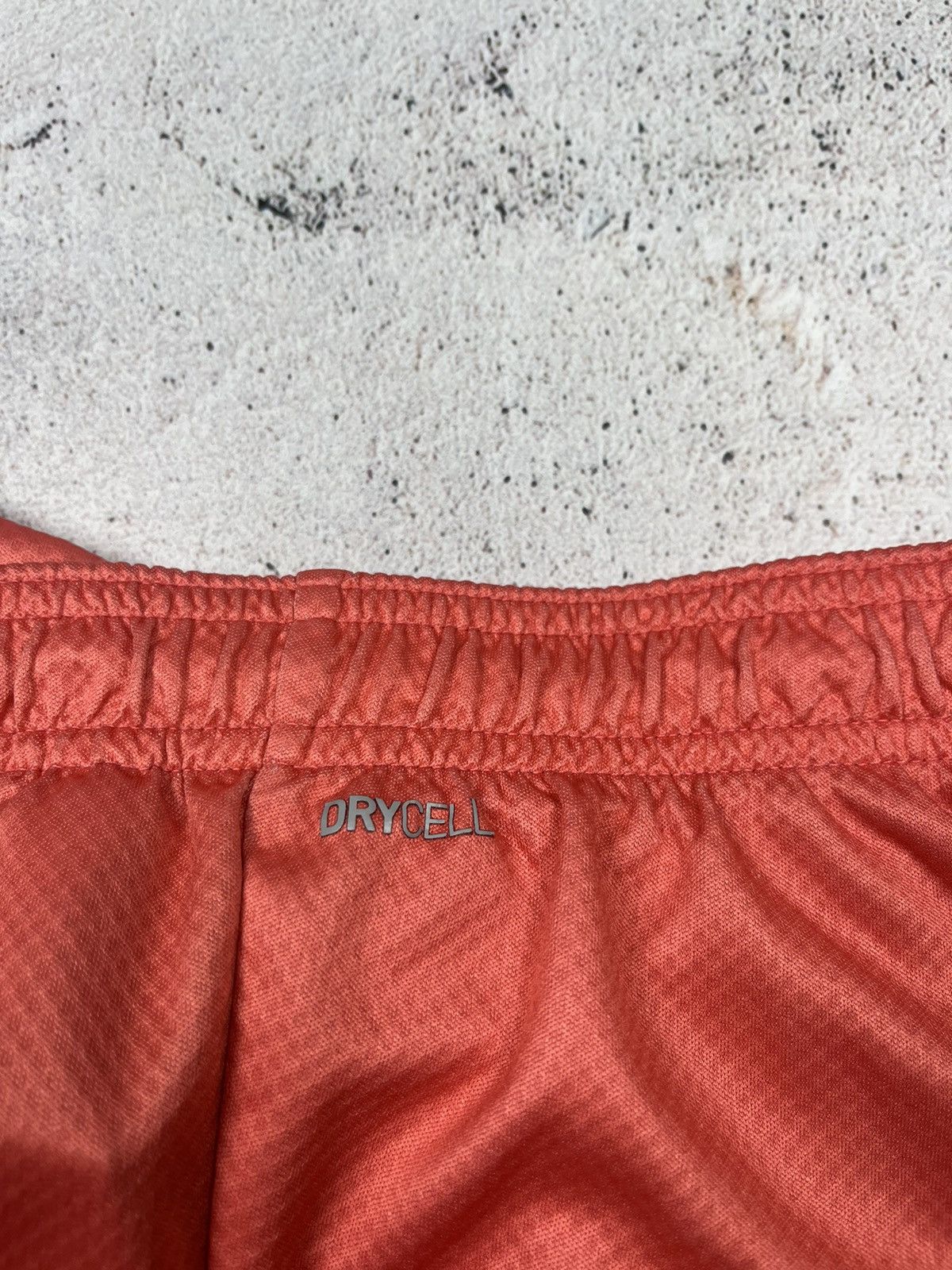 Puma MANCHESTER CITY 2019 2020 THIRD FOOTBALL SOCCER SHORTS PUMA Size US 30 / EU 46 - 7 Thumbnail