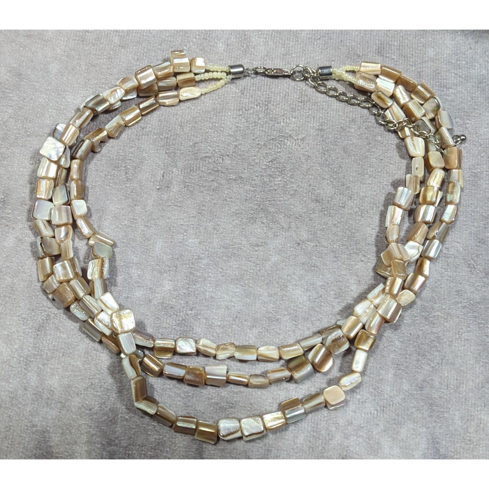 Other Multilayer Tan Shell Piece Beaded Necklace Size ONE SIZE - 6 Thumbnail