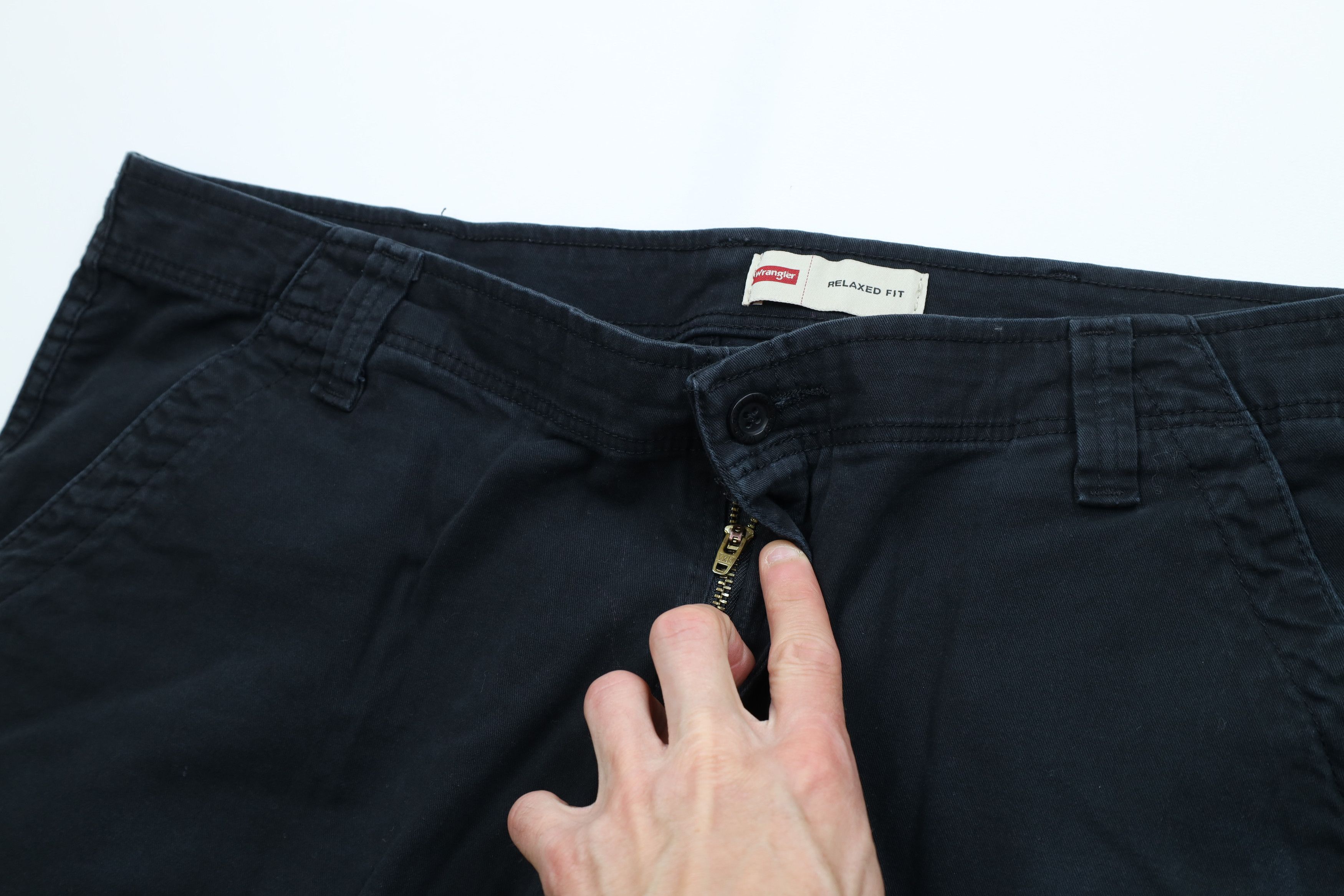 Wrangler Vintage Y2K Wrangler Relaxed Wide Leg Cargo Pants Black Size US 40 / EU 56 - 7 Thumbnail