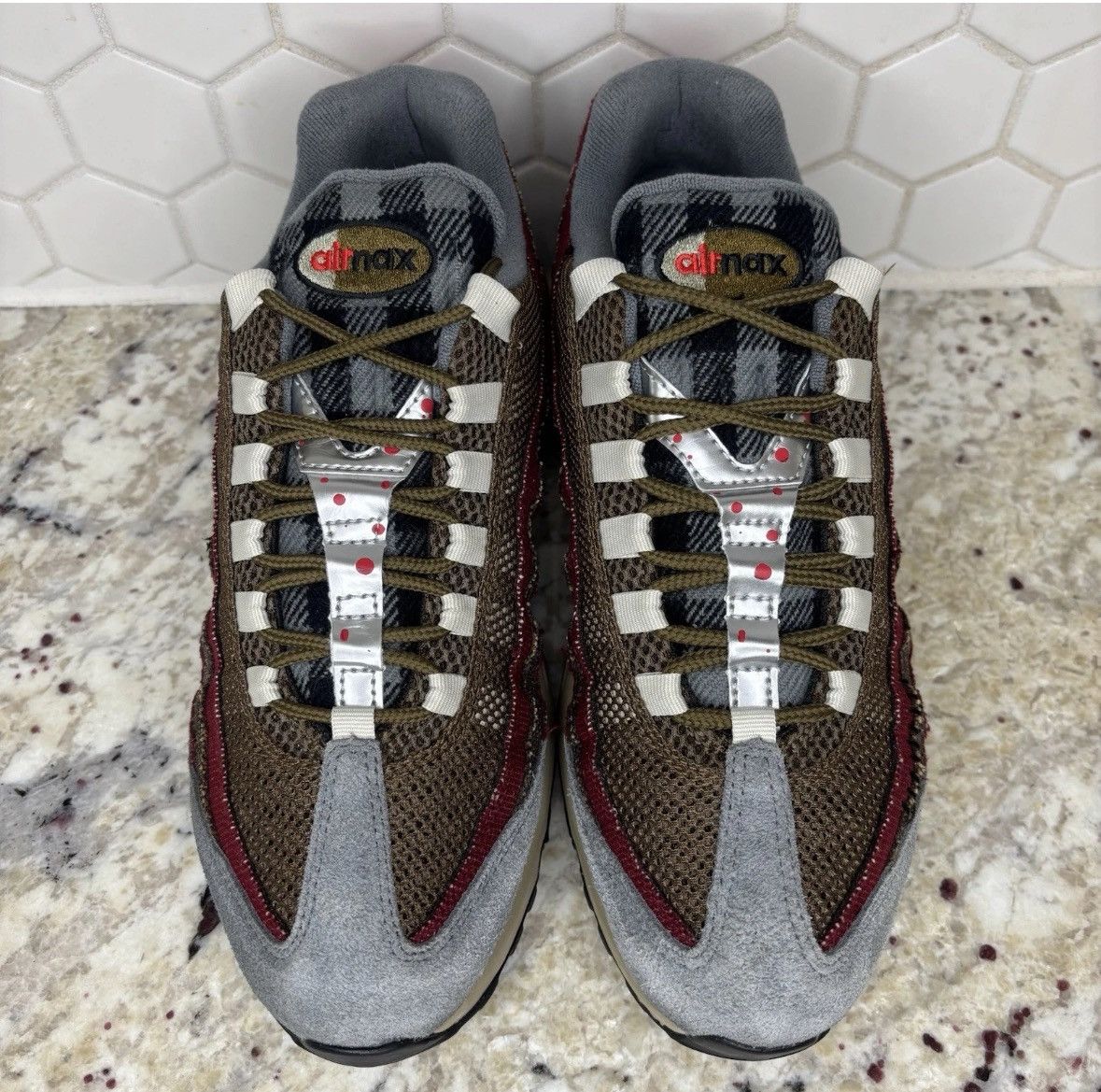 Nike Size 8.5-Nike Air Max 95 Freddy Krueger LIGHTLY WORN NO BOX Size US 8.5 / EU 41-42 - 4 Thumbnail