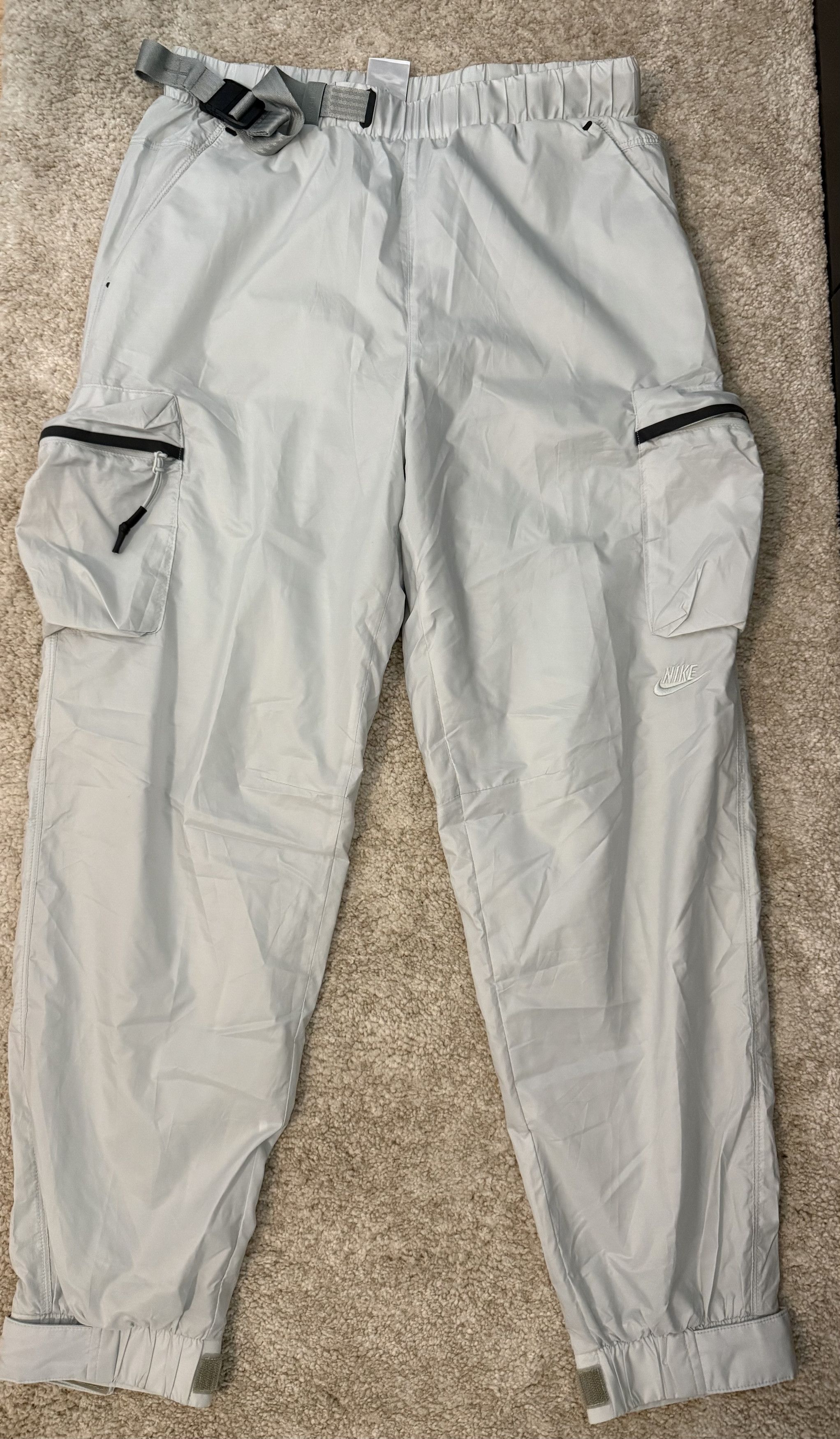 Nike Nike Tech Pack Mint Pants Size US 30 / EU 46 - 1 Thumbnail