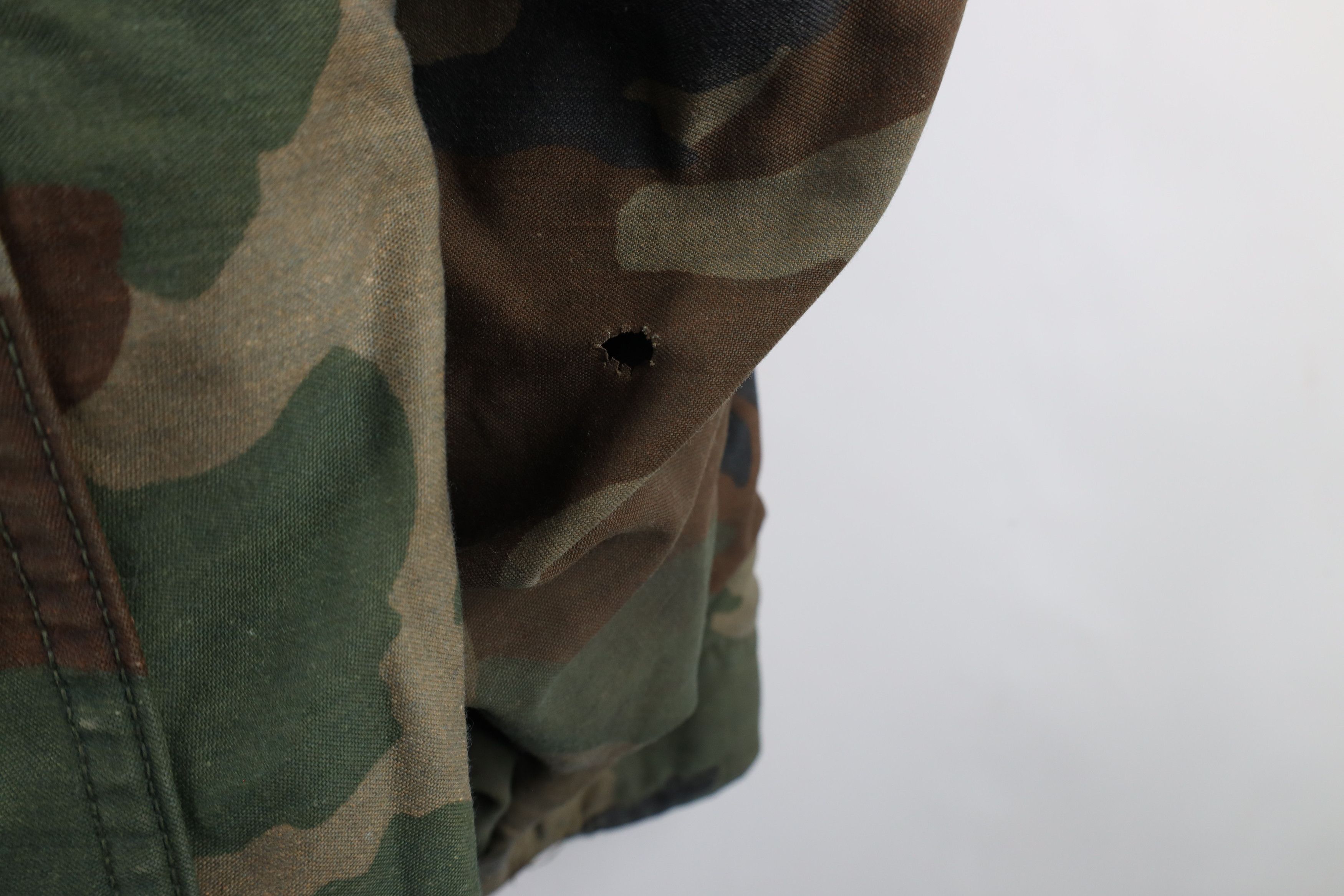 Vintage Vintage 90s Camouflage Cold Weather Field Jacket USA Size US M / EU 48-50 / 2 - 14 Thumbnail