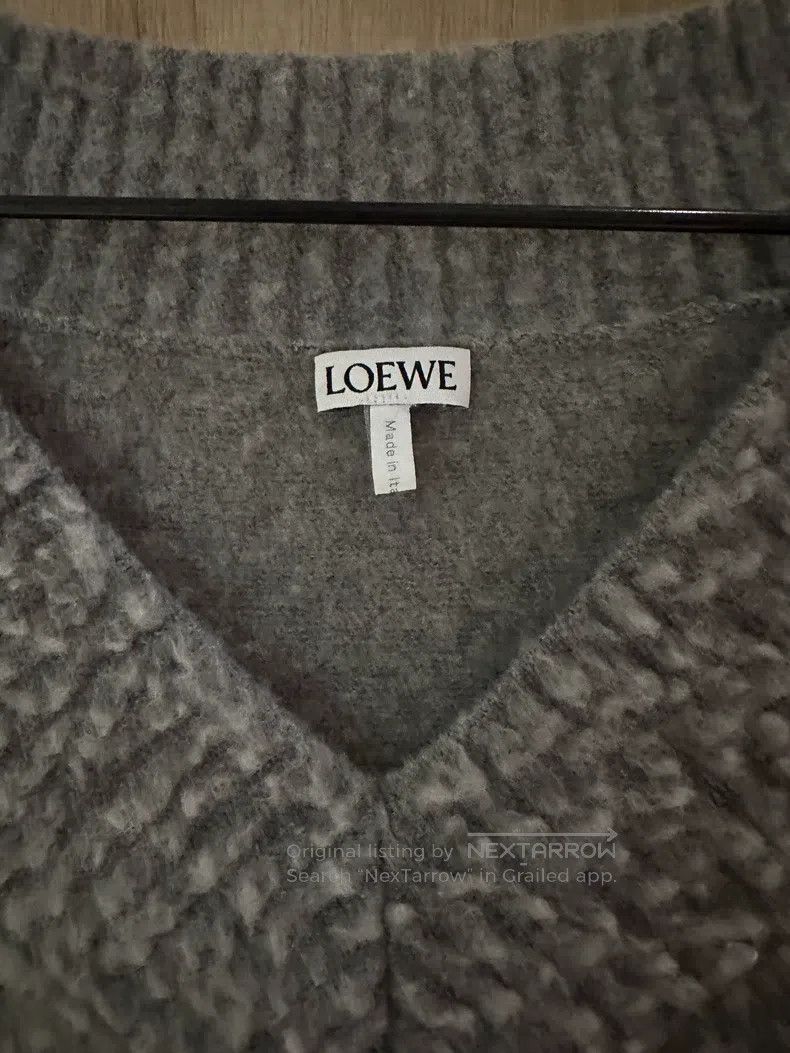 Loewe Loewe Gray V-Neck Sweater, 55% Wool / 45% Nylon Fabric Size M / US 6-8 / IT 42-44 - 5 Thumbnail