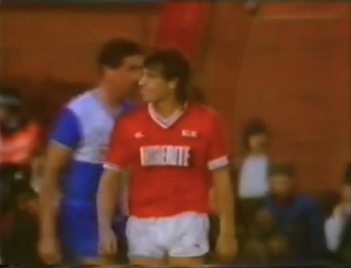 Vintage Vintage Bristol City 1983/1985 Andy Llewellyn Bukta Jersey Size US L / EU 52-54 / 3 - 24 Thumbnail