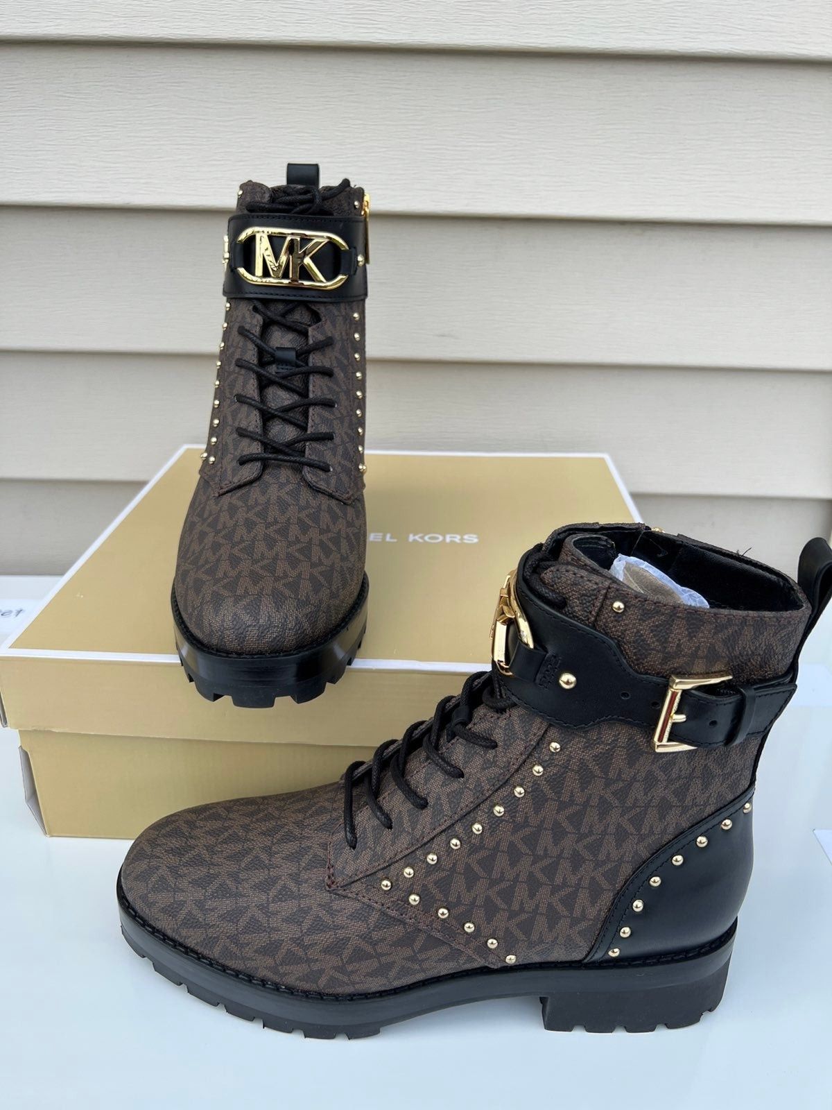 Michael kors MK Kincaid Lace up boots -Brown Size - 7.5 ,8