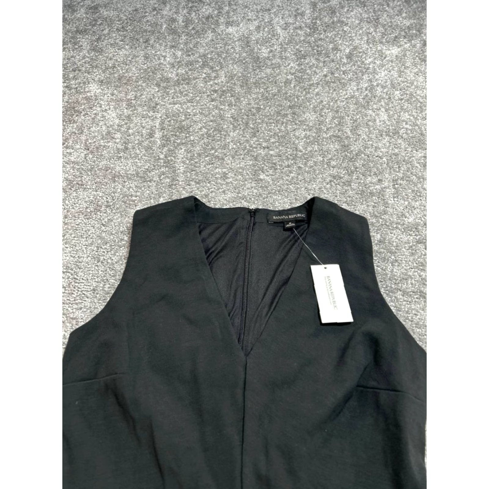Banana Republic Banana Republic Tank Dress Black V-Neck Pleated LBD Womens 6 Sleeveless Knee Length Casual Party/Cocktail Shirt/Top Style: Tank Dress Mens? Size M / US 6-8 / IT 42-44 - 3 Thumbnail