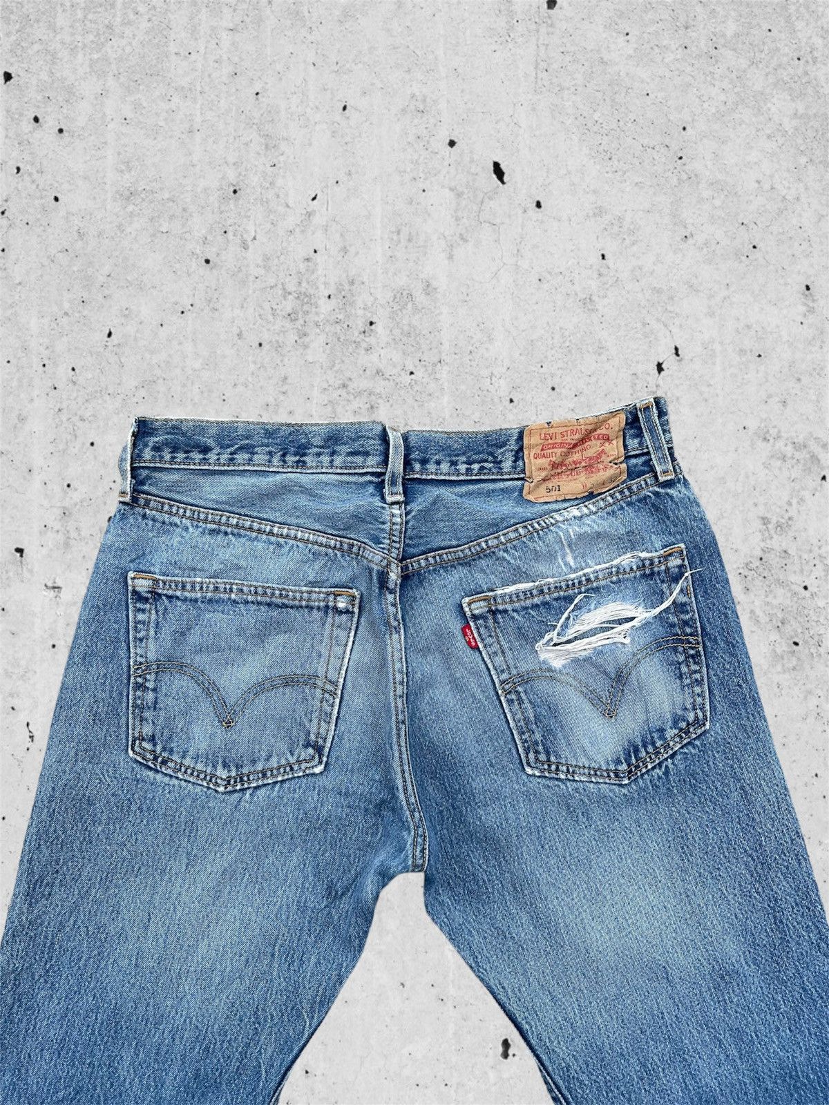Levi's 🔥 Levi's 501 Distressed Denim Vintage W33🔥 Size US 33 - 12 Thumbnail